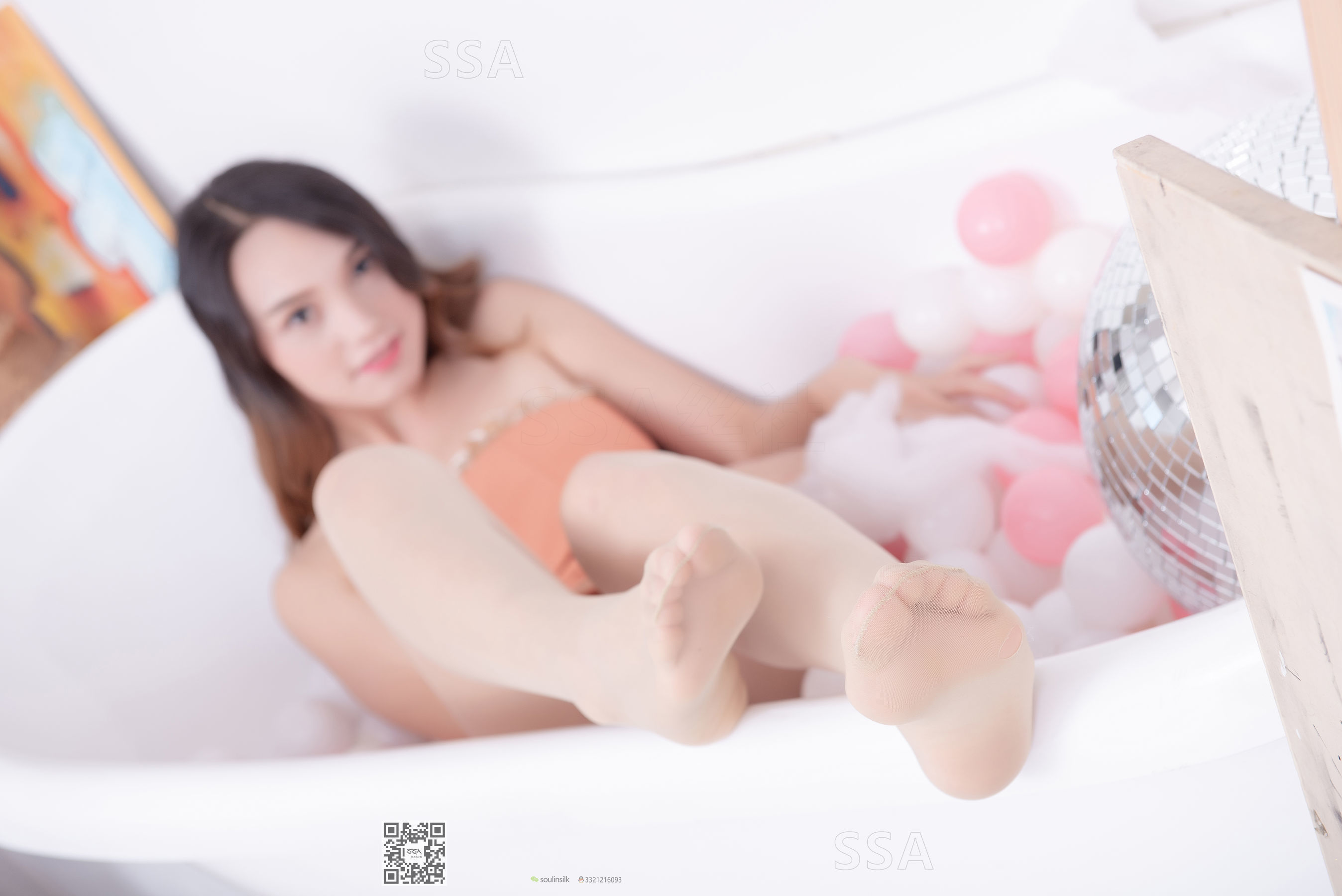 [SSA丝社]超清写真 No.186 蓉蓉 居家齐臀短裙肉丝