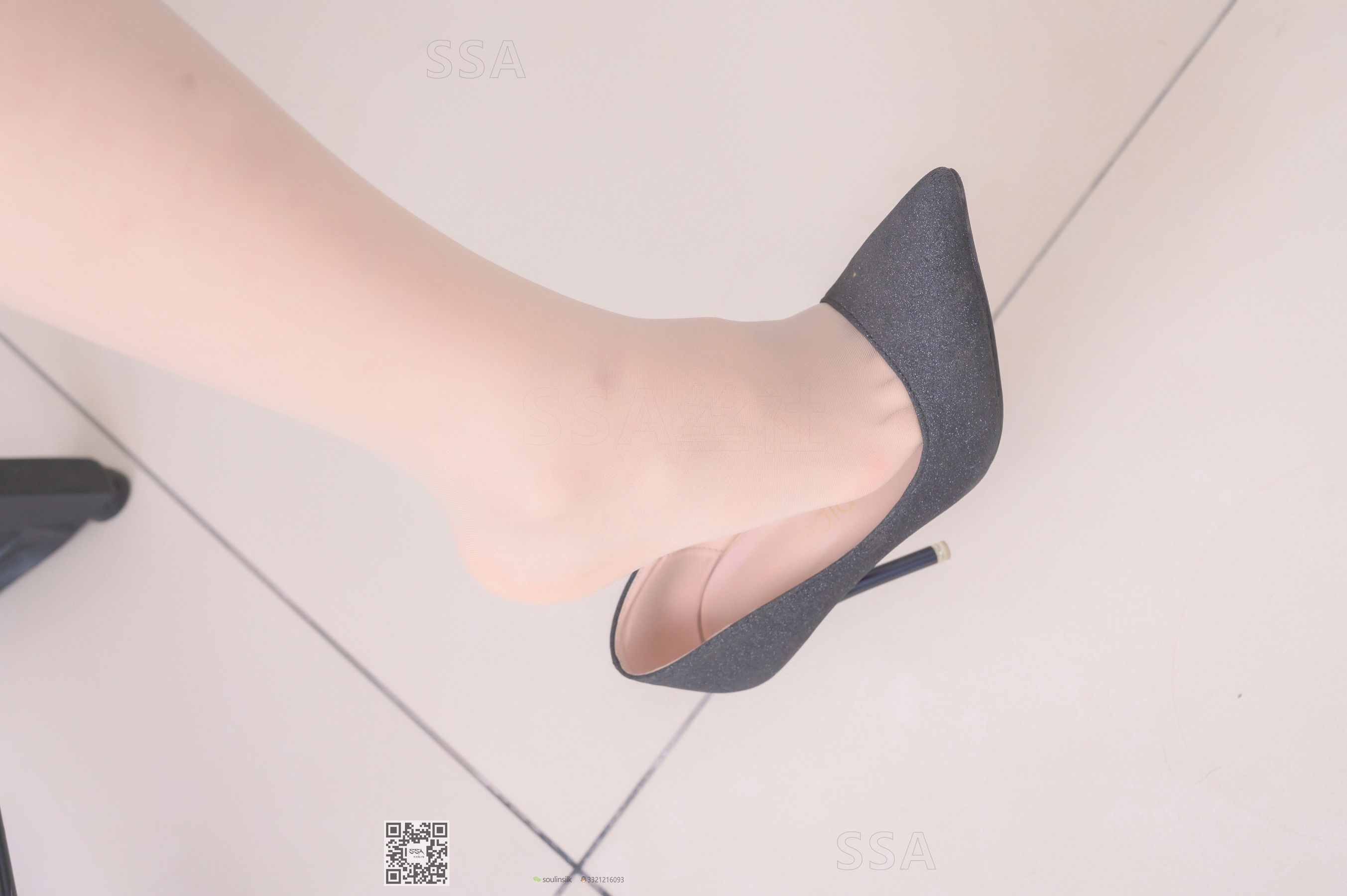 [SSA丝社]超清写真 No.234 雯雯 现代美女的复古旗袍