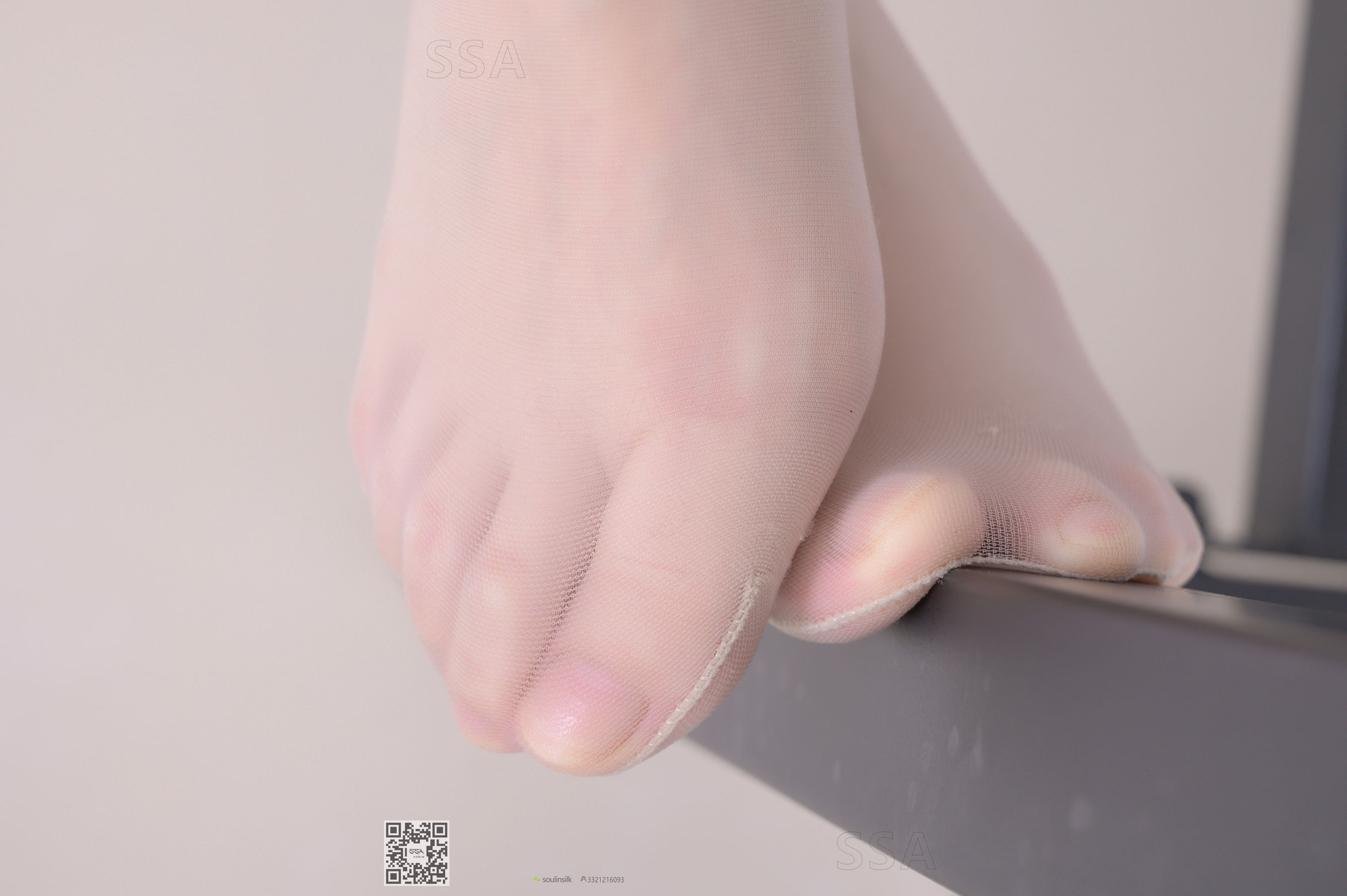 [SSA丝社]超清写真 No.234 雯雯 现代美女的复古旗袍