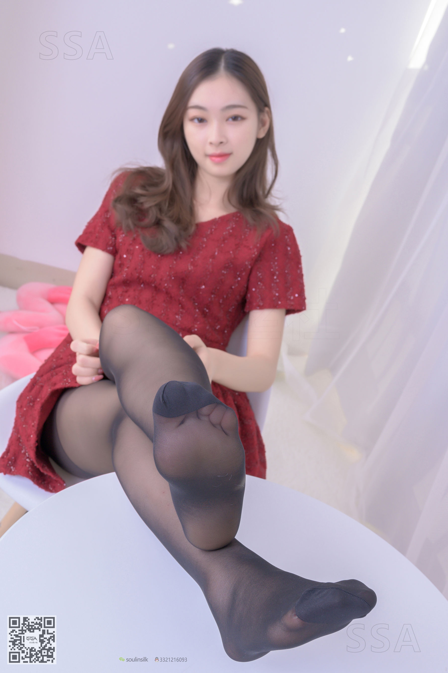 [SSA丝社]超清写真 No.242 可爱文娟 小红裙