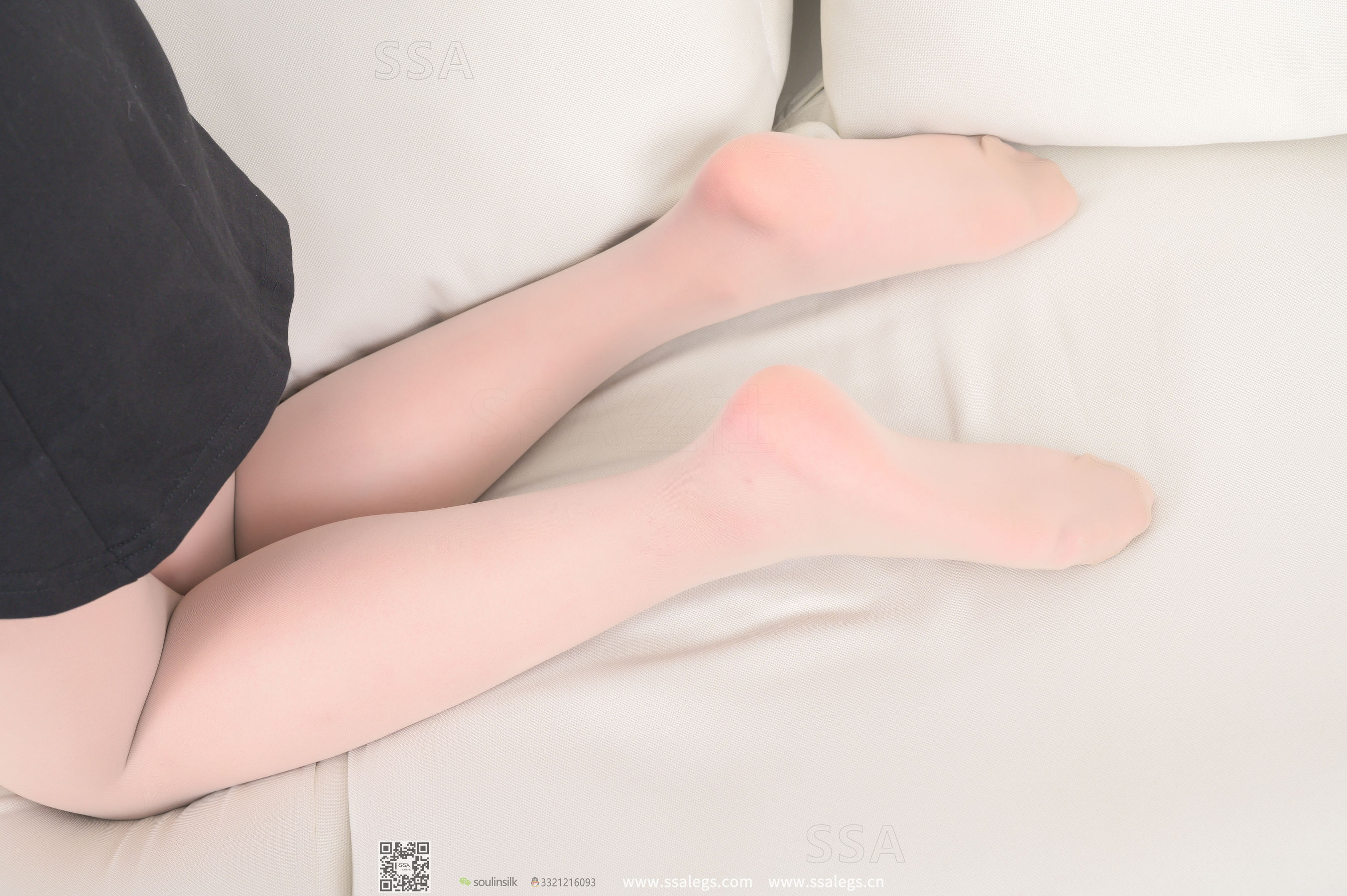 [SSA丝社]超清写真 No.258 君君 透明高跟鞋里的足
