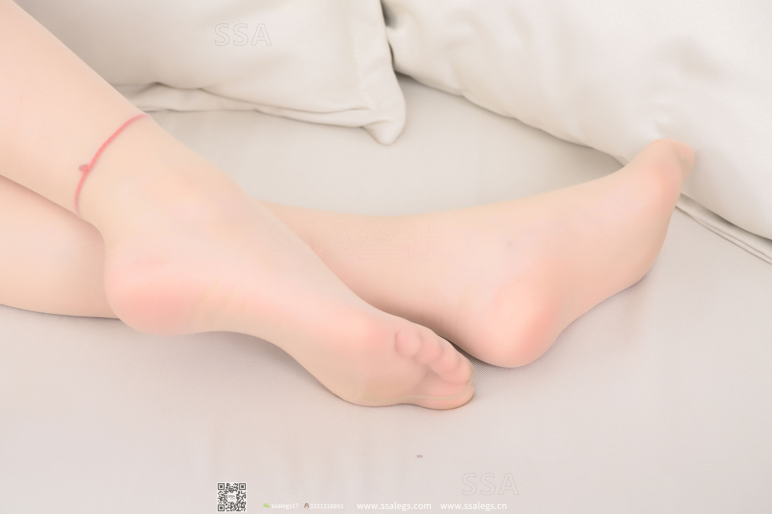 [SSA丝社]超清写真 No.297 蜜桃 笑容治愈系少女的肉丝袜毛衣裙(下)