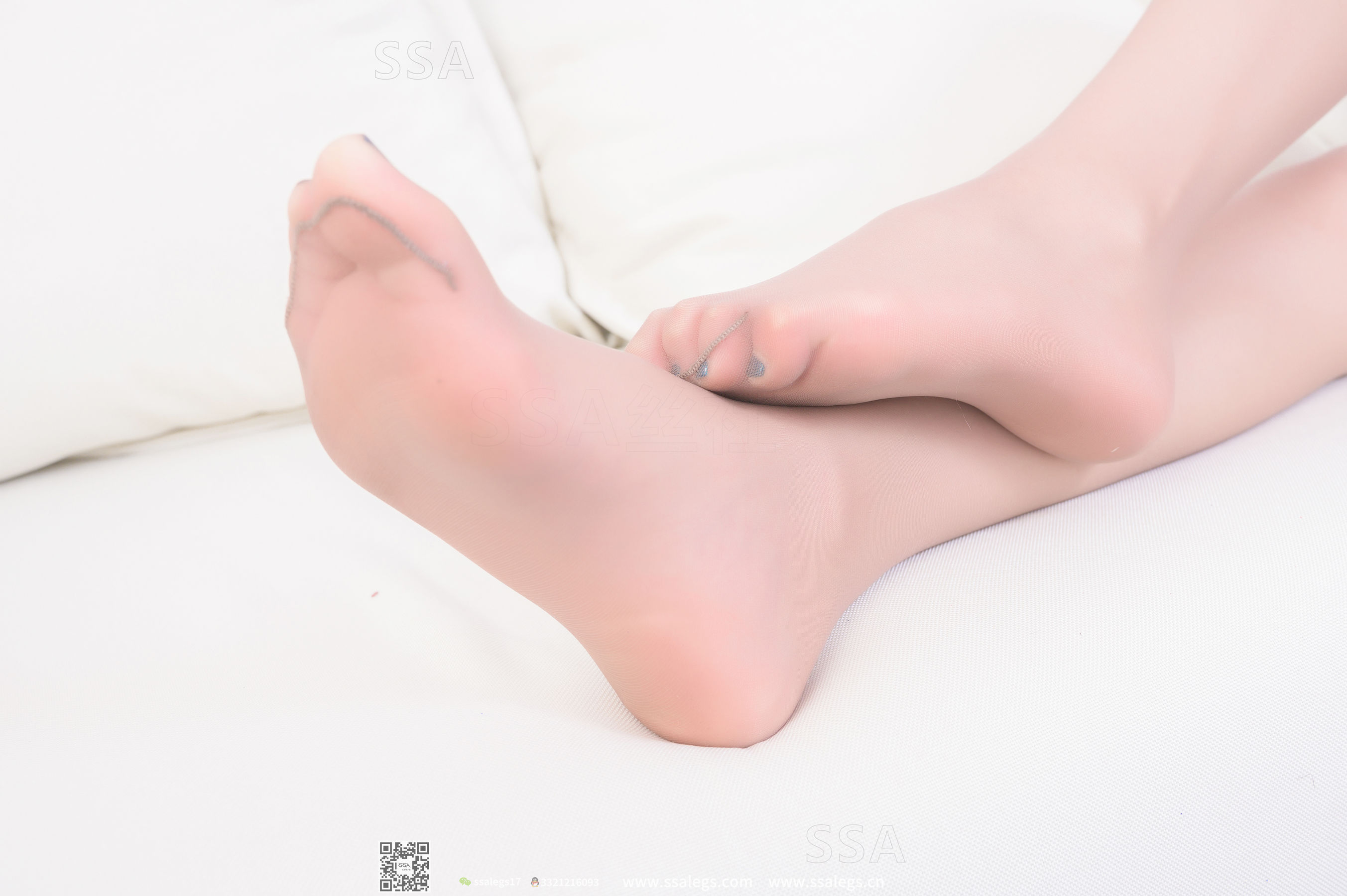 [SSA丝社]超清写真 No.313 娜娜 美艳绝伦的御姐咖啡丝美腿