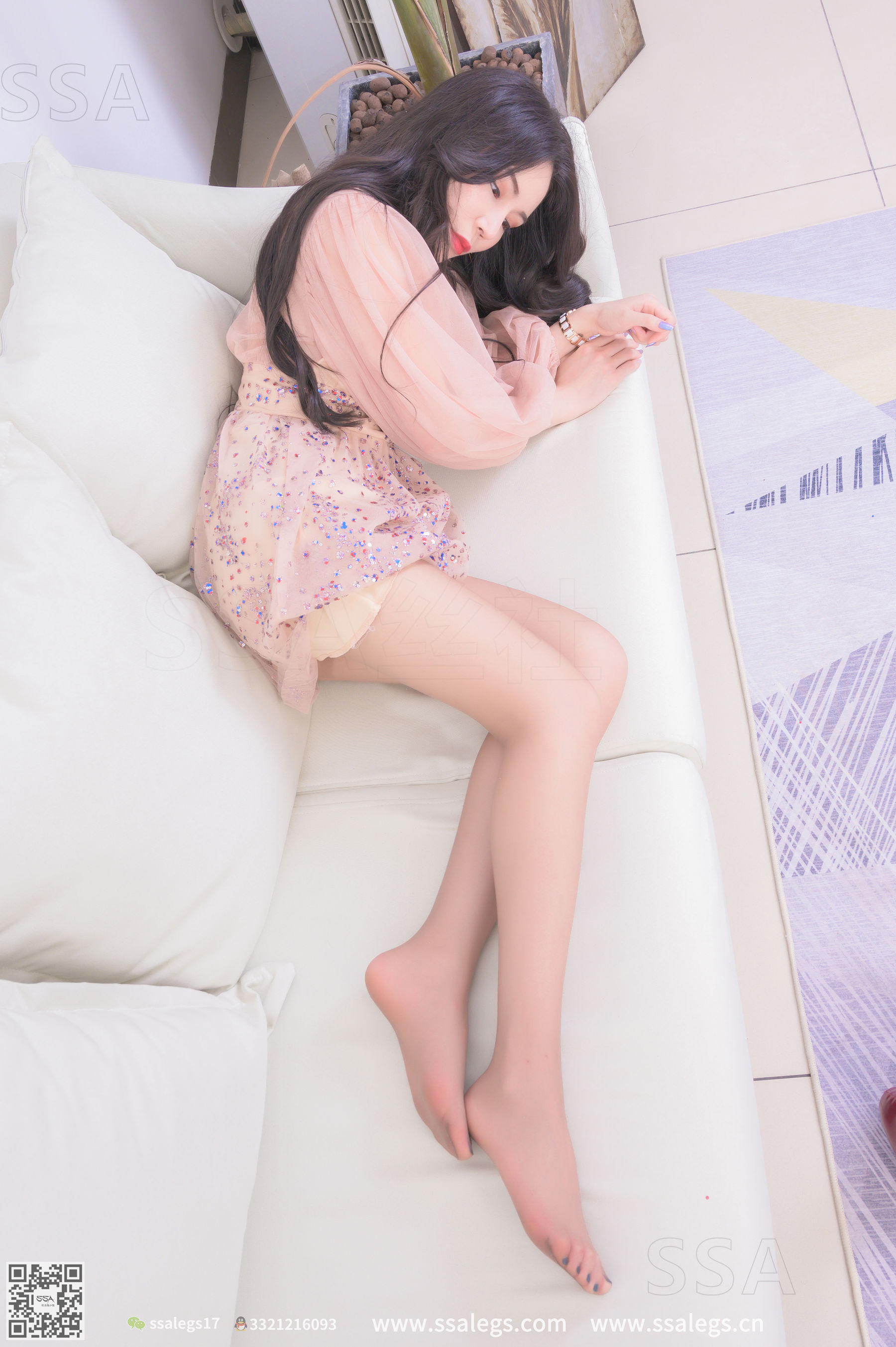 [SSA丝社]超清写真 No.313 娜娜 美艳绝伦的御姐咖啡丝美腿