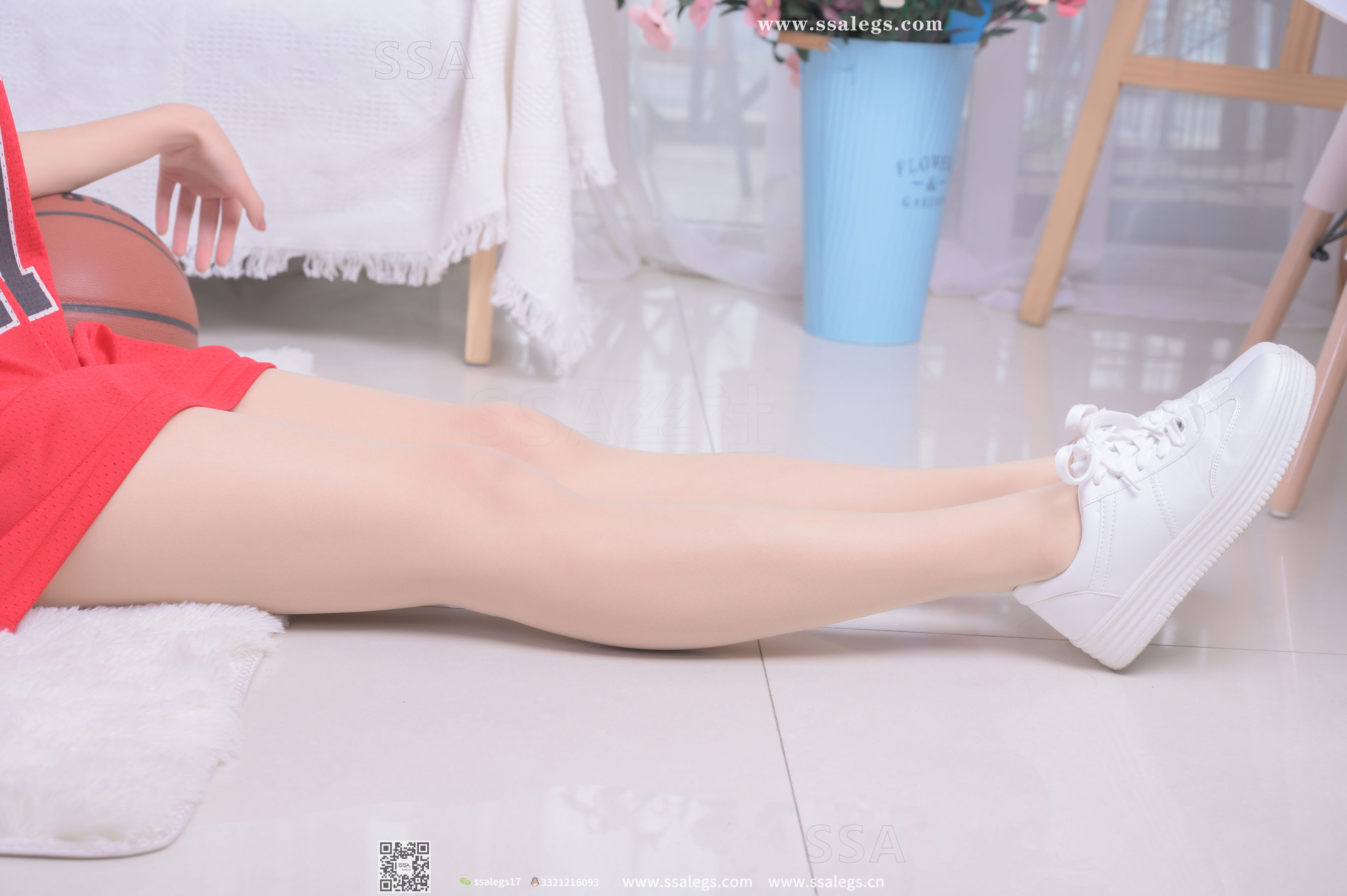 [SSA丝社]超清写真 No.324 素素 小姐姐放假在家陪你玩篮球(上)