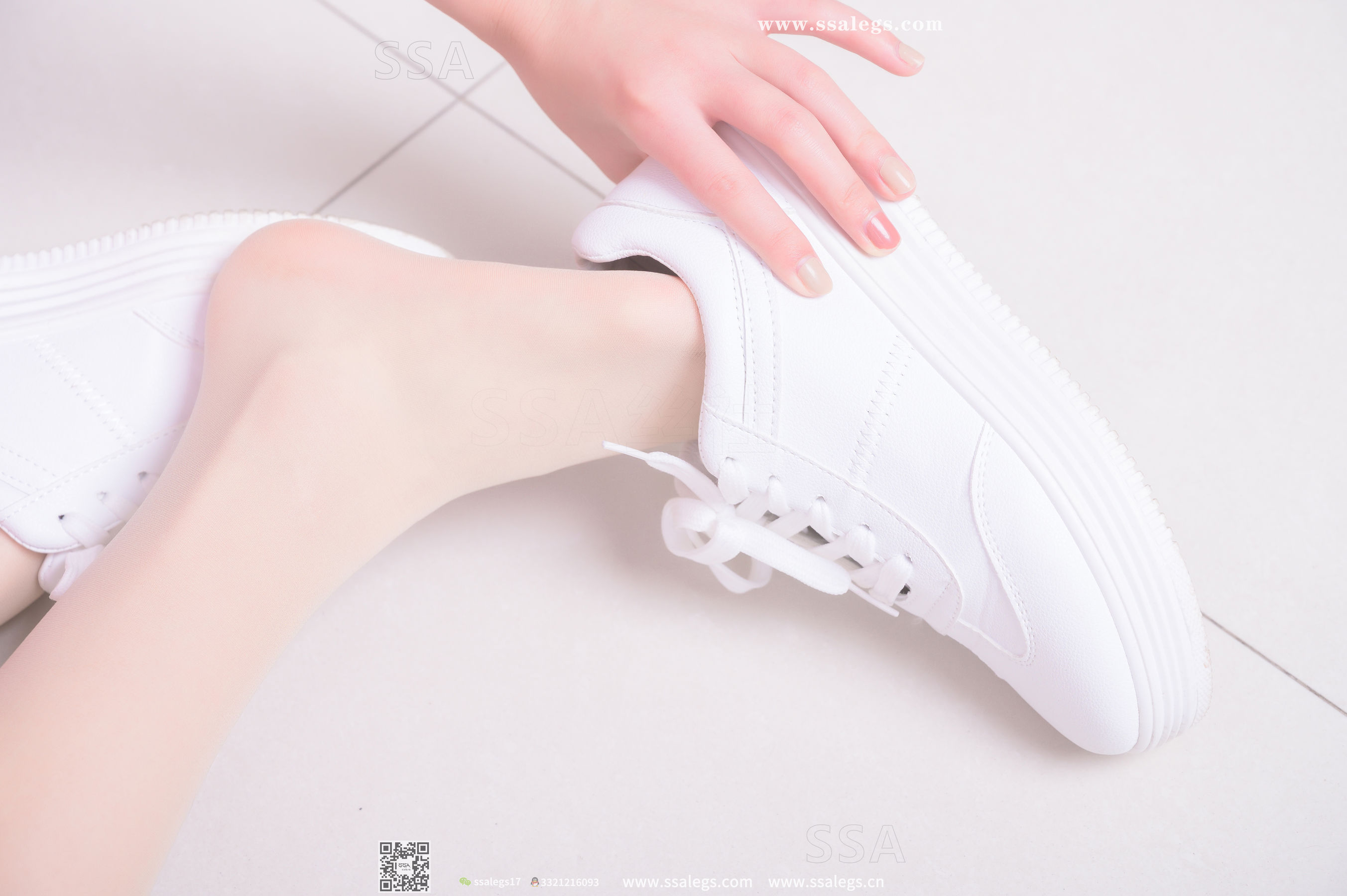 [SSA丝社]超清写真 No.325 素素 小姐姐放假在家穿丝袜陪你玩篮球(下)