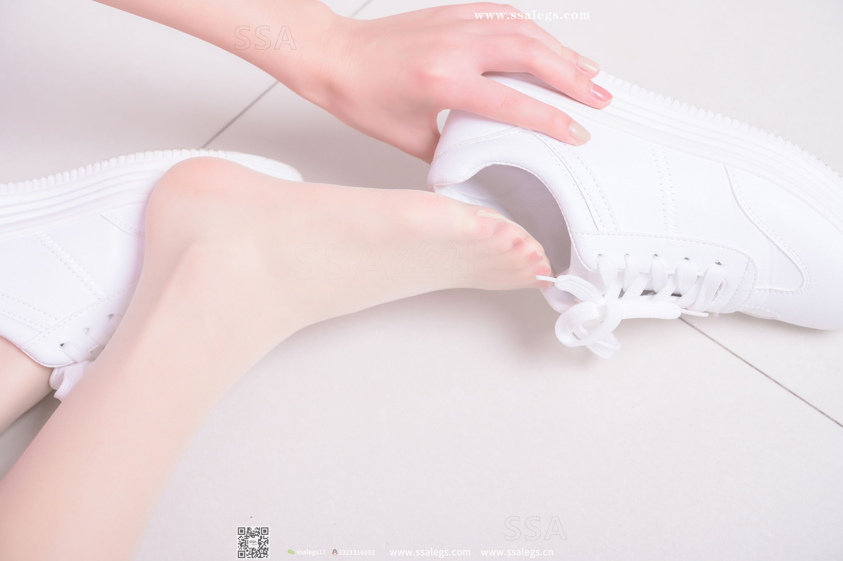 [SSA丝社]超清写真 No.325 素素 小姐姐放假在家穿丝袜陪你玩篮球(下)