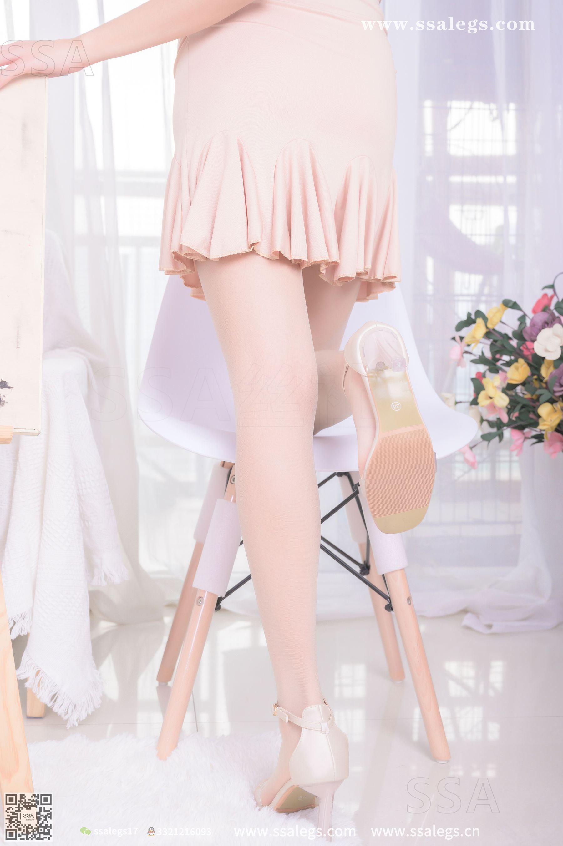 [SSA丝社]超清写真 No.340 素素 画师少女的透明高跟鞋肉丝袜(上)