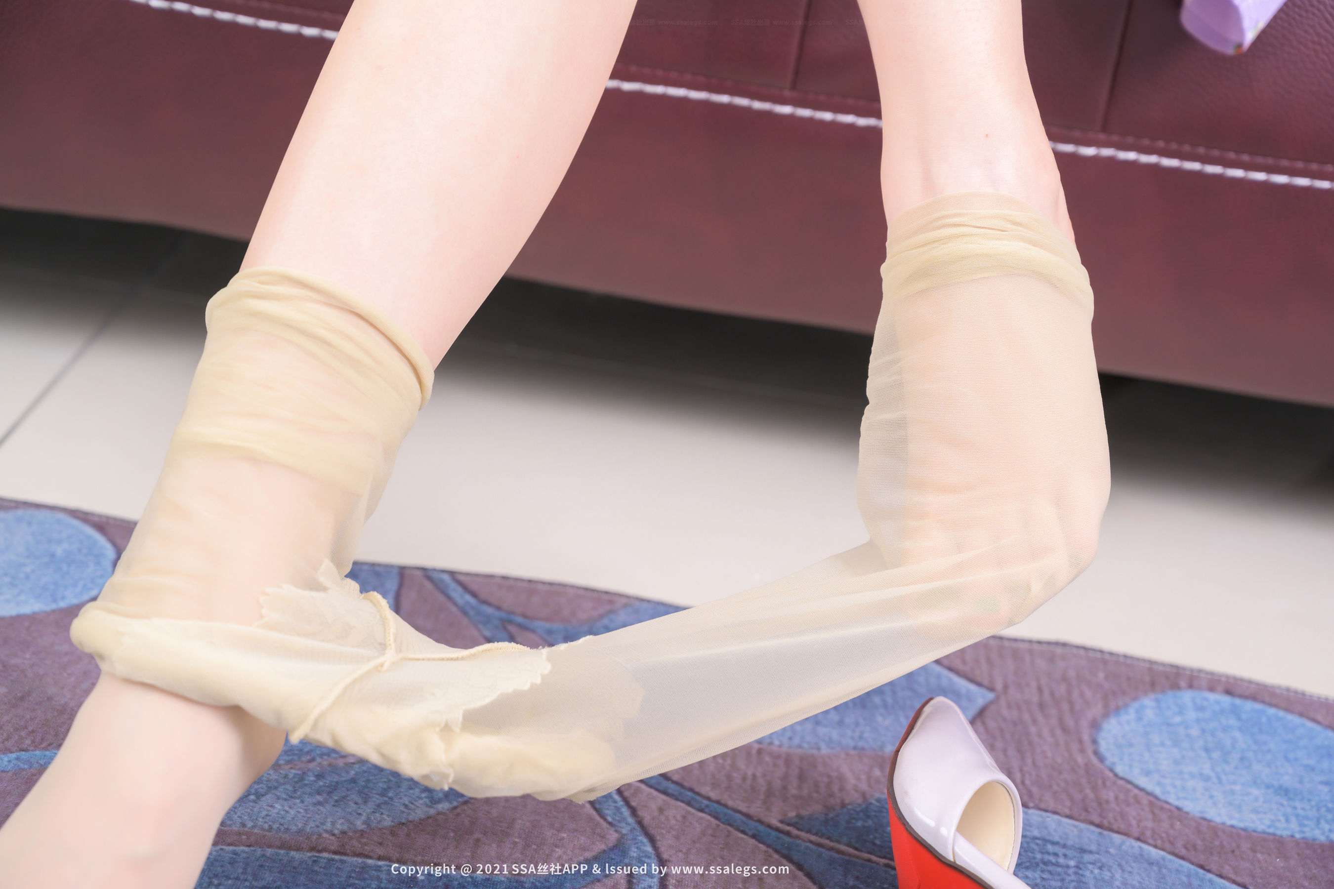 [SSA丝社]超清写真 No.667 腿模小鹿 肉丝袜美足（下）