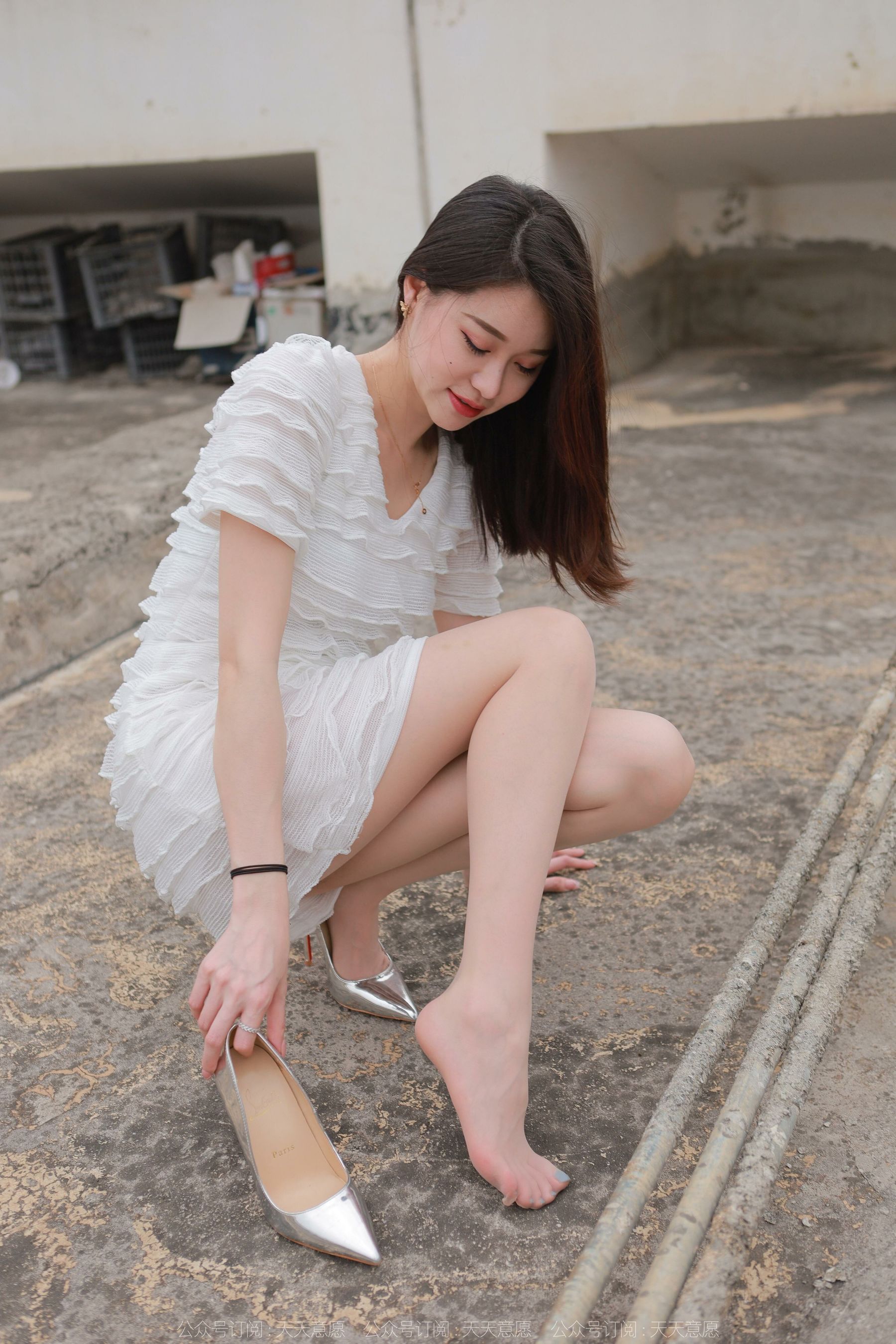 [异思趣向IESS] 模特 佳爷 《12月女神佳爷》