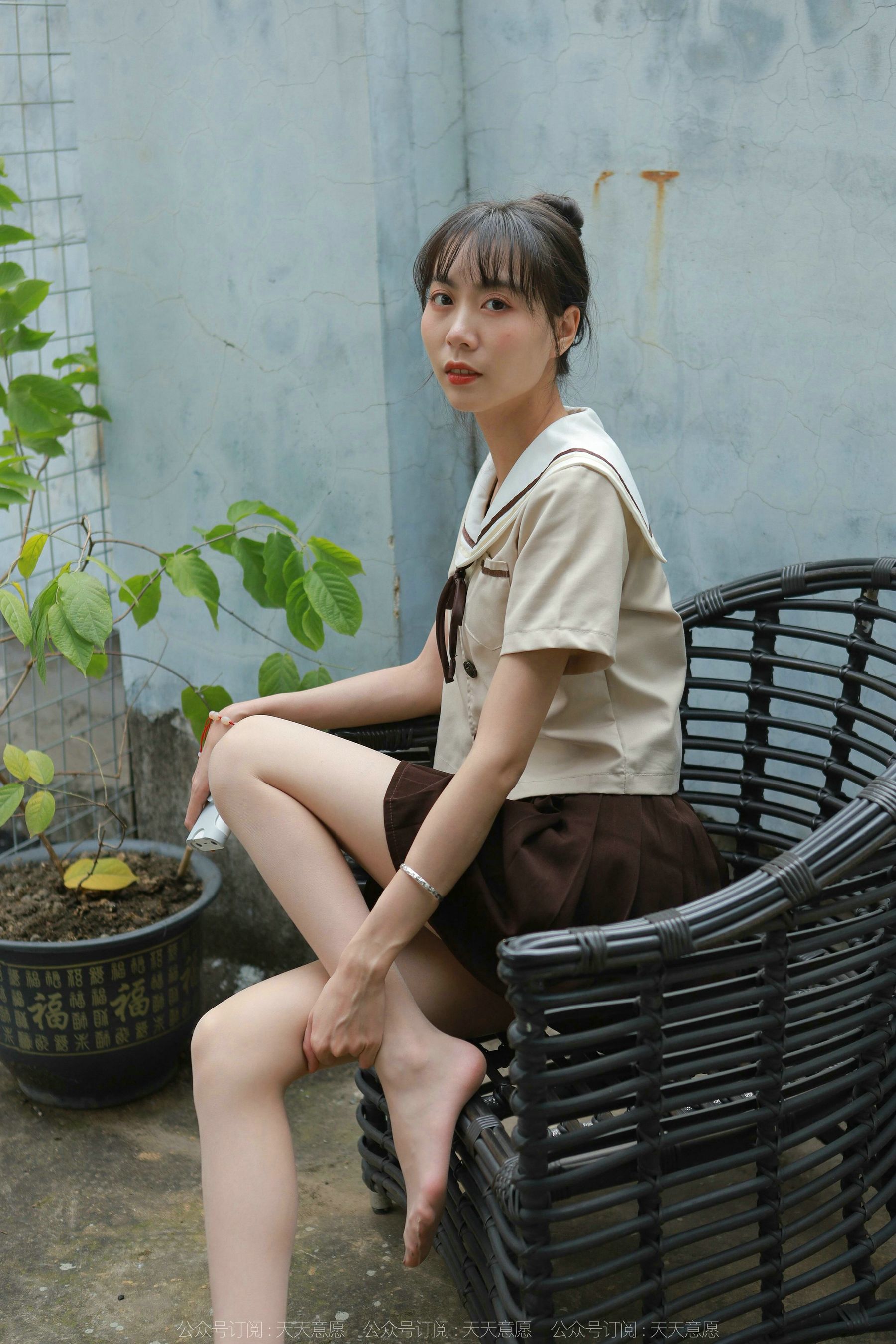 [异思趣向IESS] 模特 团团 《网易云长腿少女》
