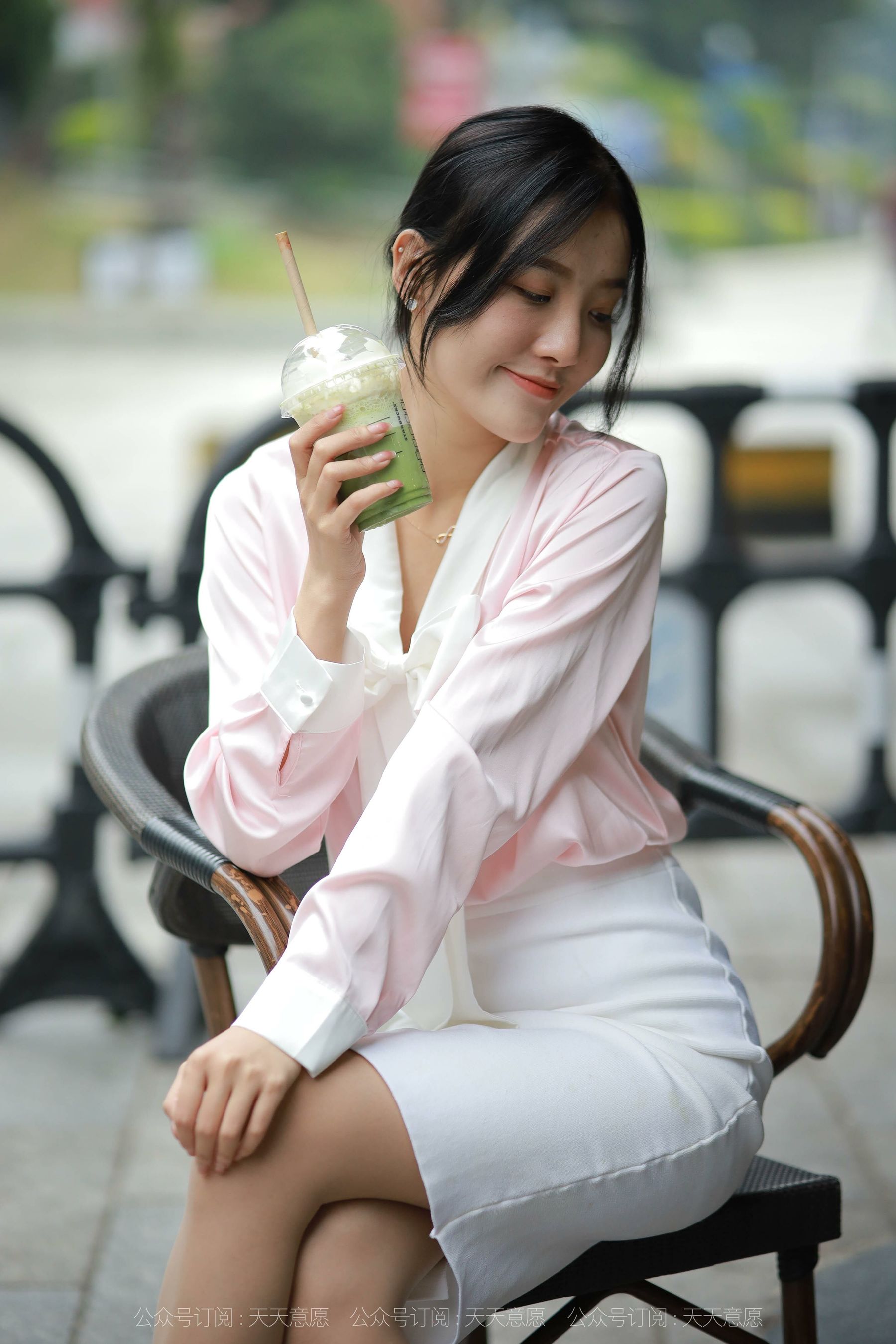 [异思趣向IESS] 模特 婉苹 《粉红色的回忆》