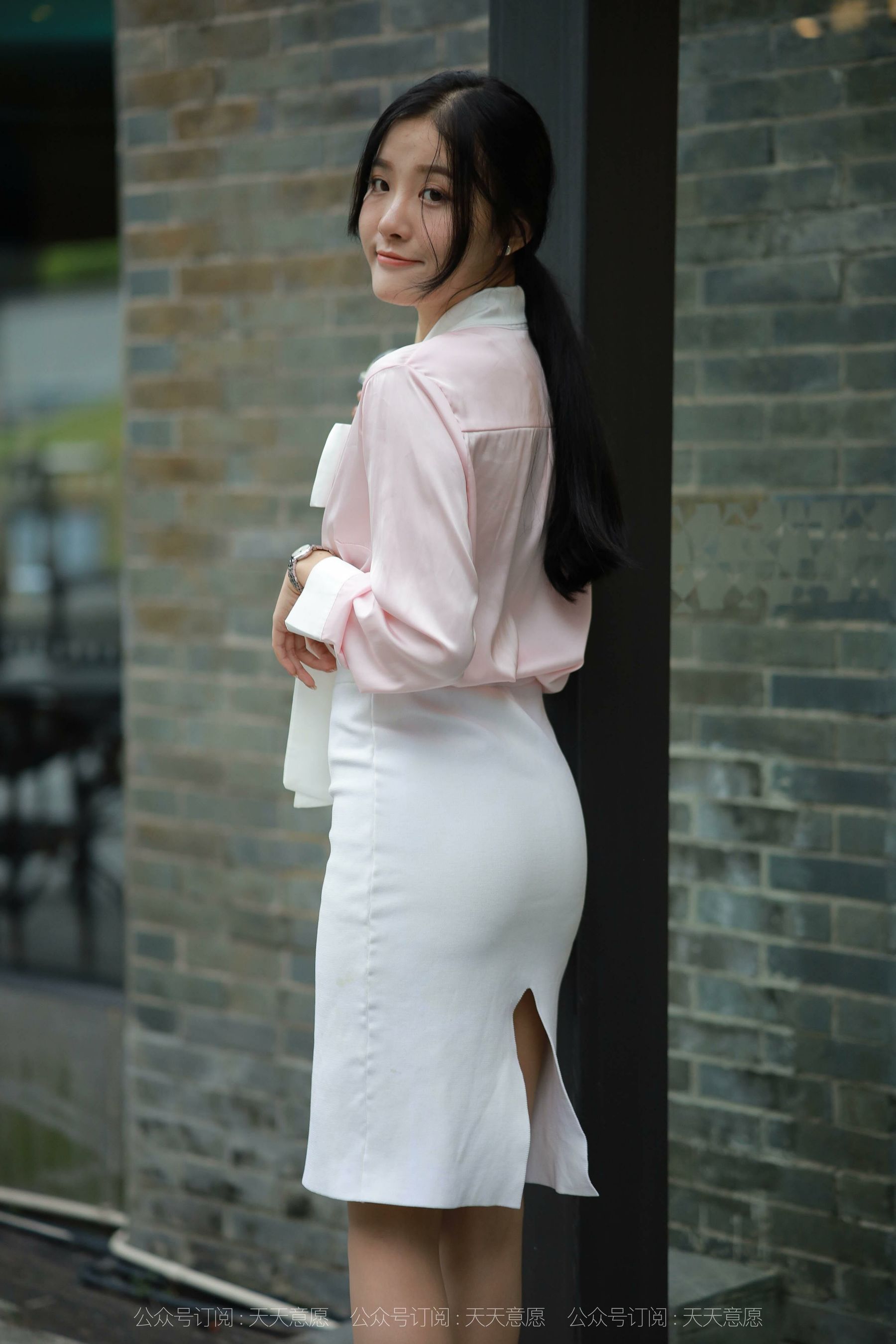 [异思趣向IESS] 模特 婉苹 《粉红色的回忆》
