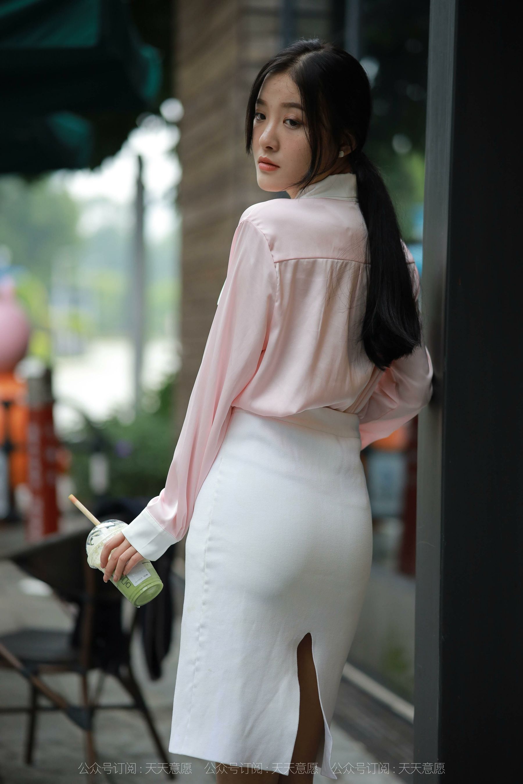 [异思趣向IESS] 模特 婉苹 《粉红色的回忆》