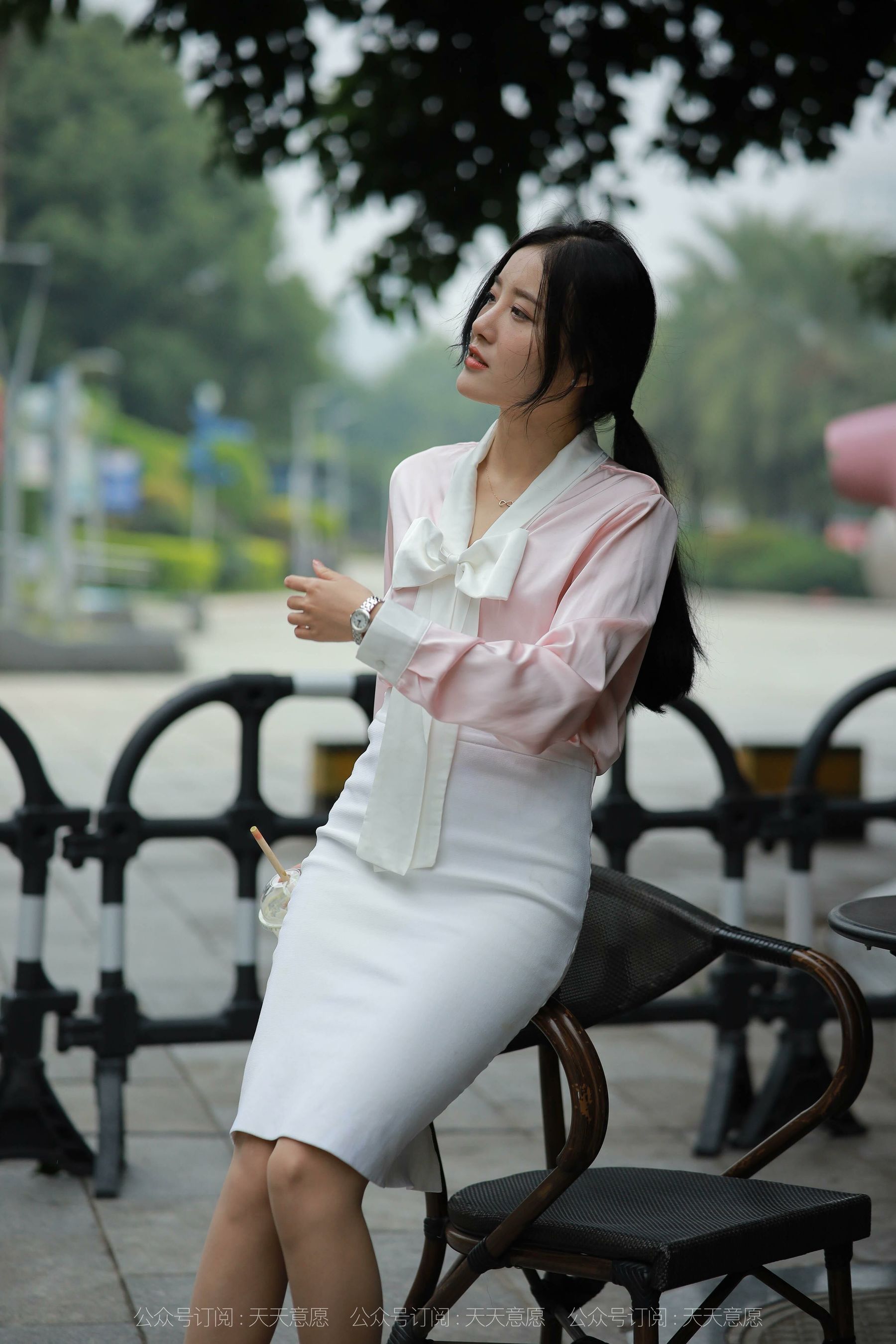 [异思趣向IESS] 模特 婉苹 《粉红色的回忆》