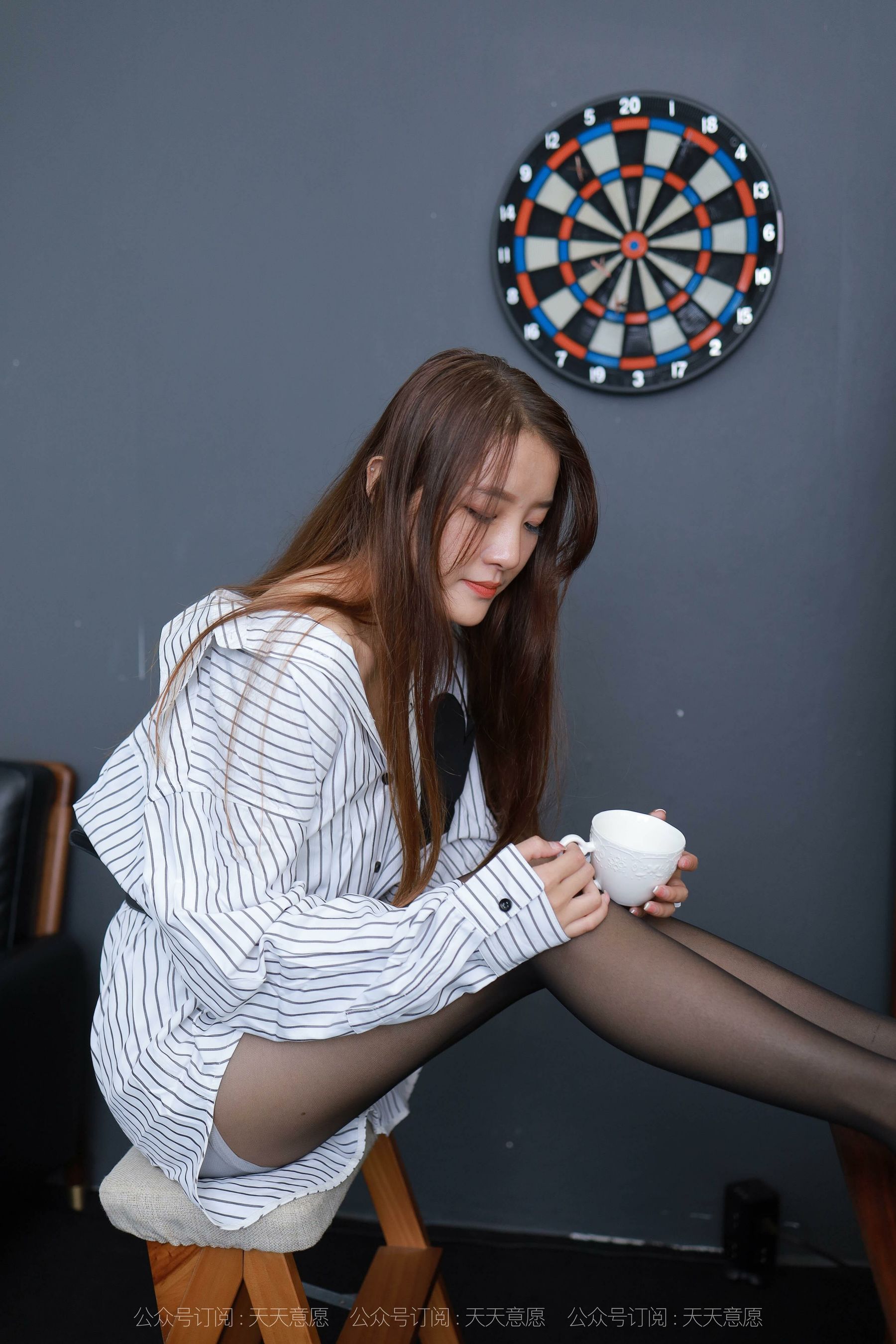 [异思趣向IESS] 模特 婉萍 《奶茶》