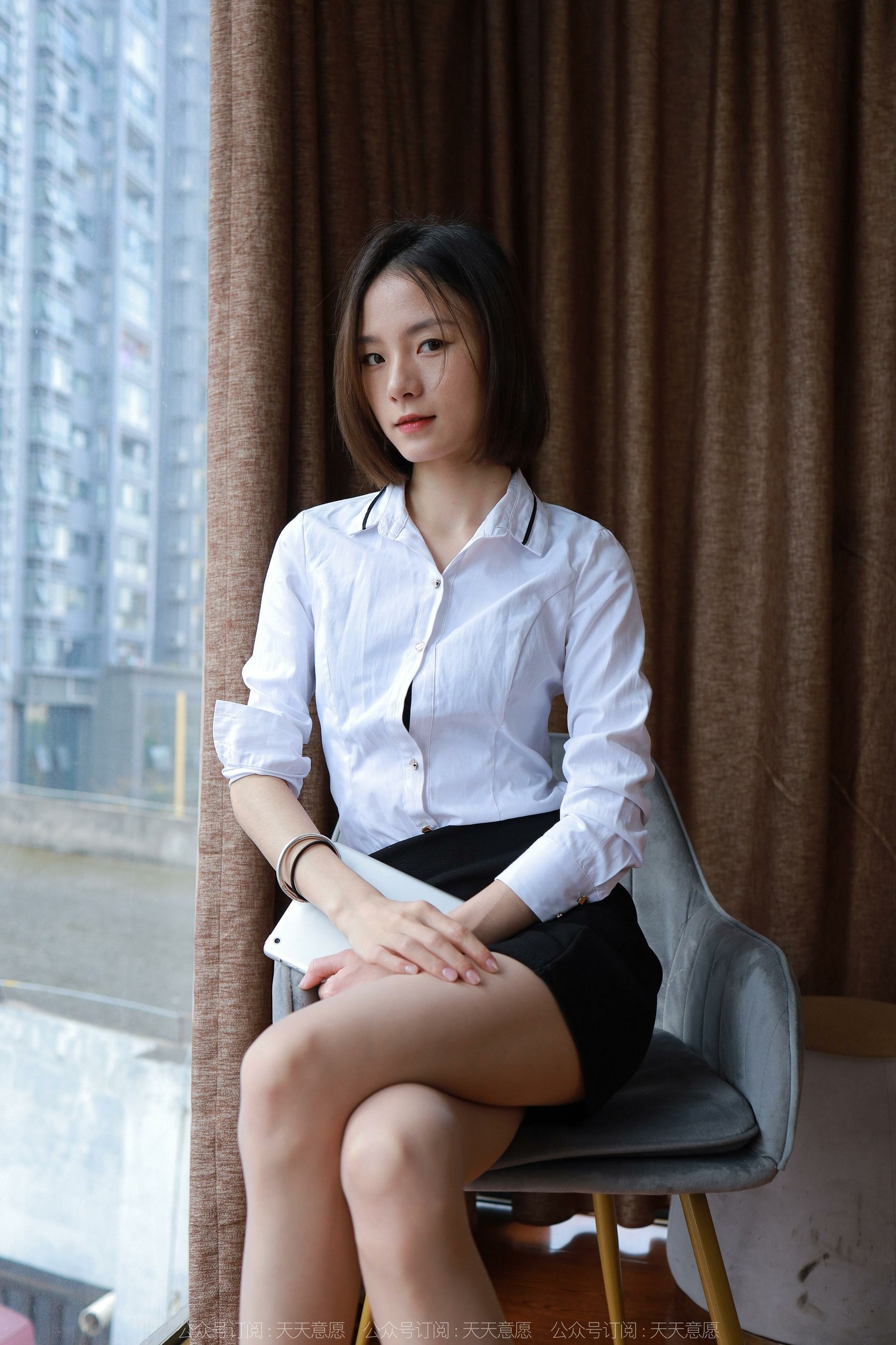 [异思趣向IESS] 模特 小六 《短发配短裙》