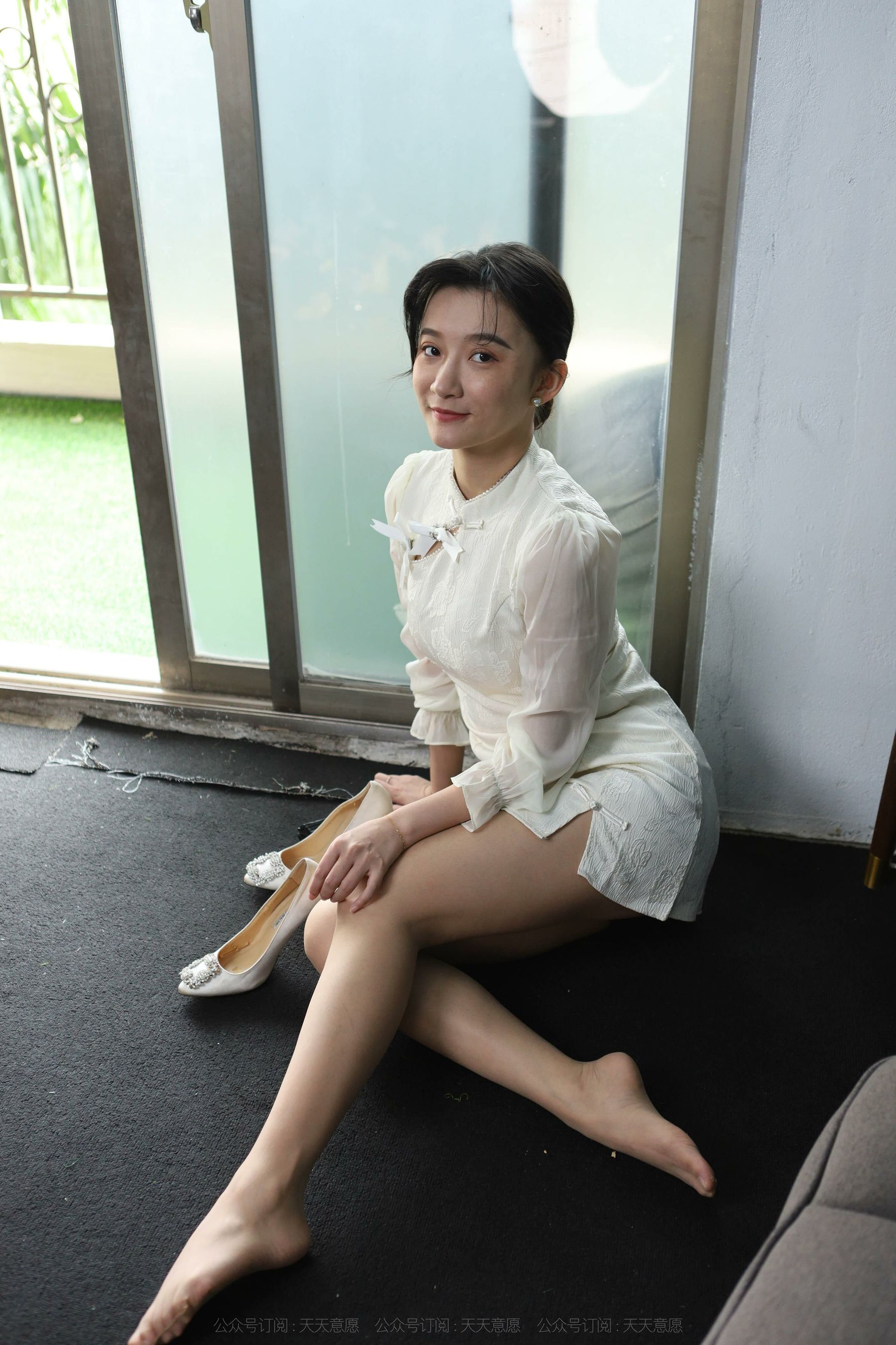 [异思趣向IESS] 模特 秋秋 《诱人白玫瑰》