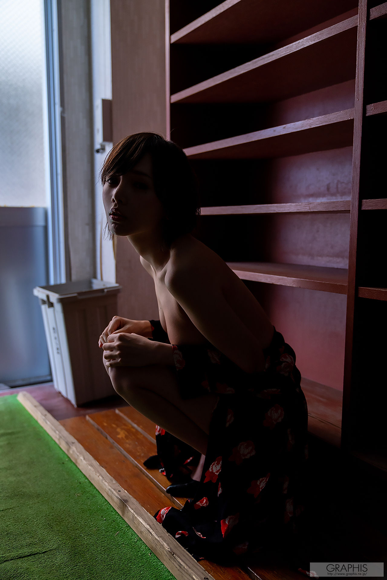 [Graphis Gals] NO.469 Riona Hirose 広瀬りおな Traverse de craie
