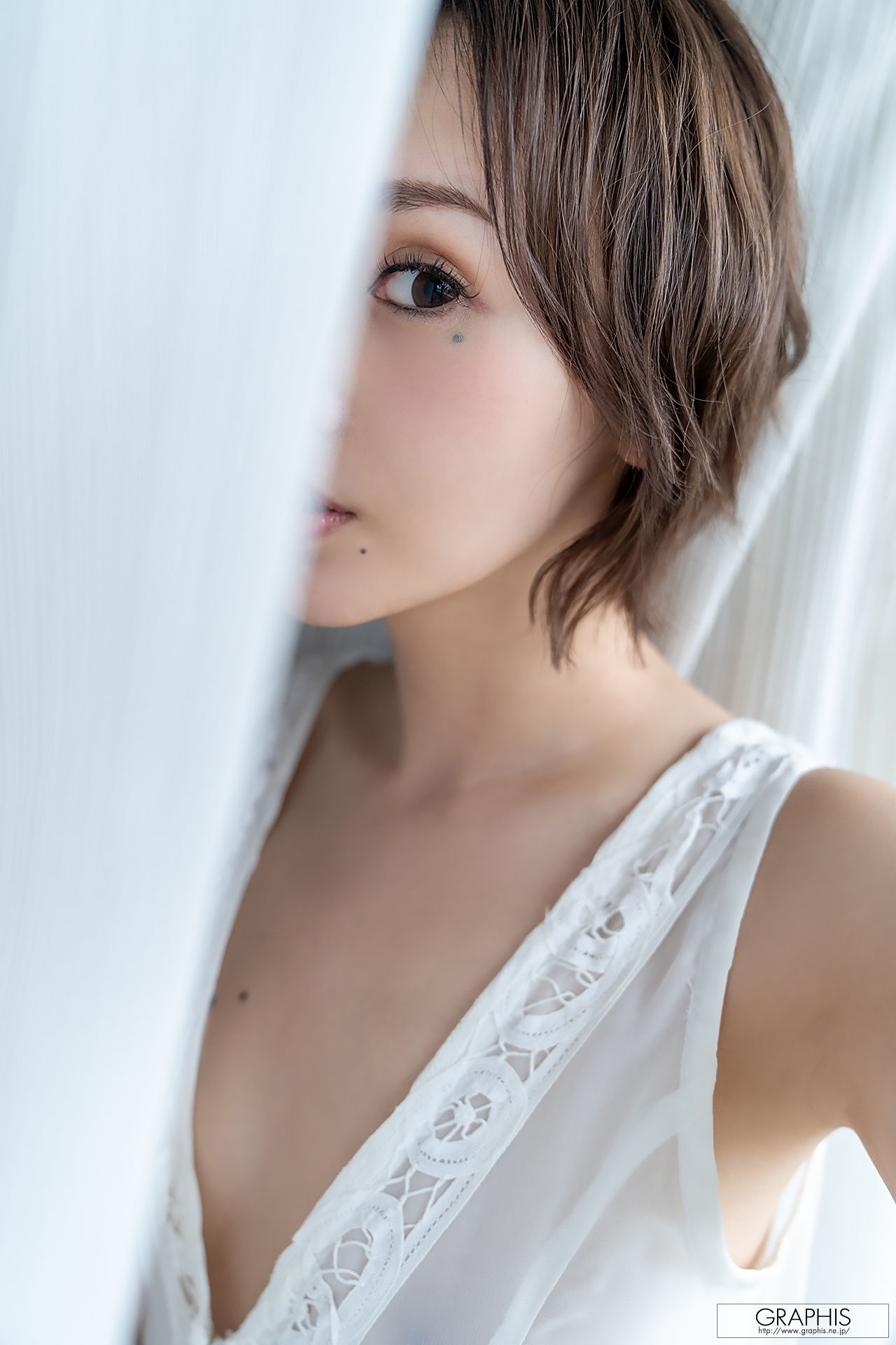[Graphis Gals] NO.469 Riona Hirose 広瀬りおな Traverse de craie
