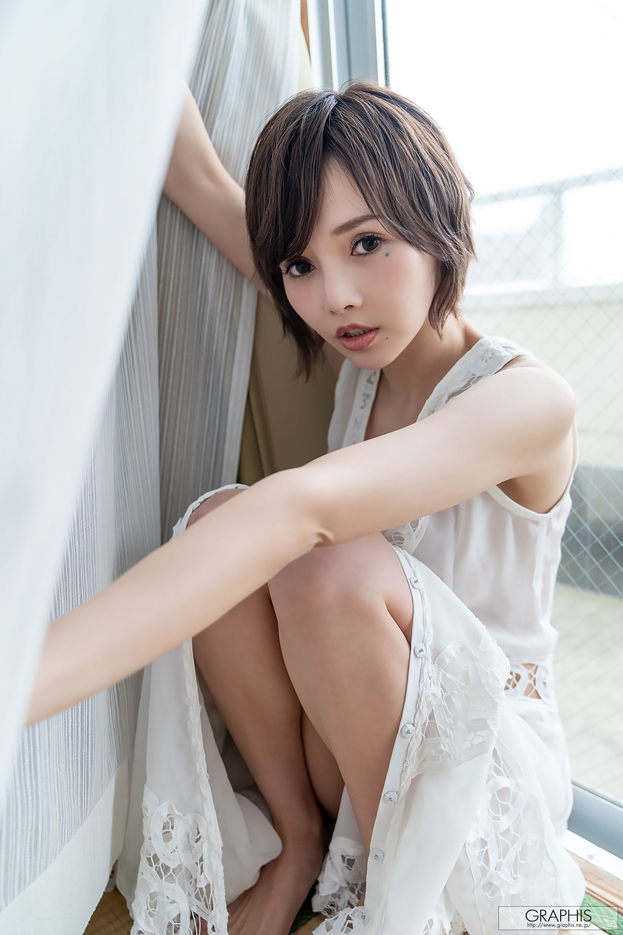 [Graphis Gals] NO.469 Riona Hirose 広瀬りおな Traverse de craie