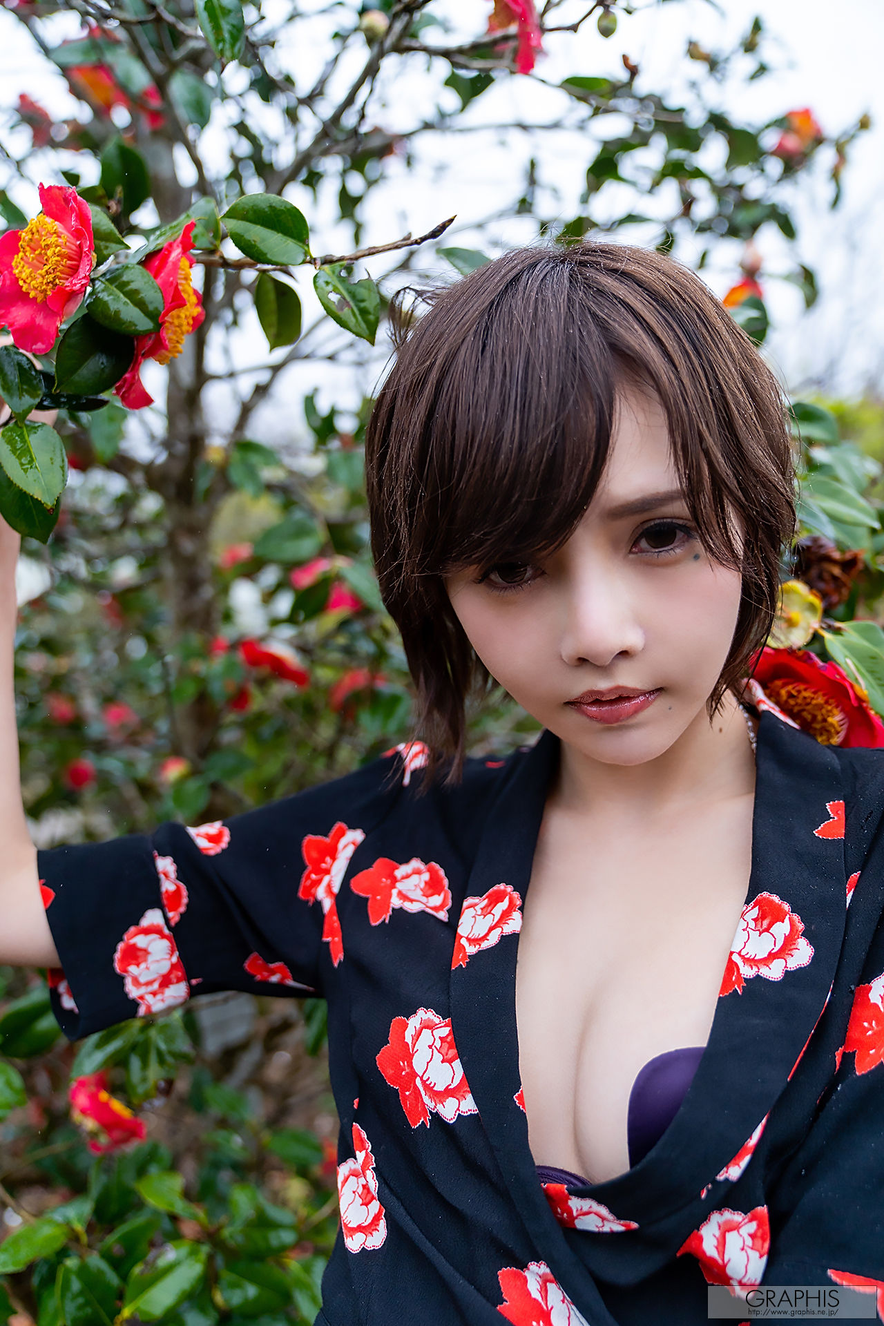 [Graphis Gals] NO.469 Riona Hirose 広瀬りおな Traverse de craie