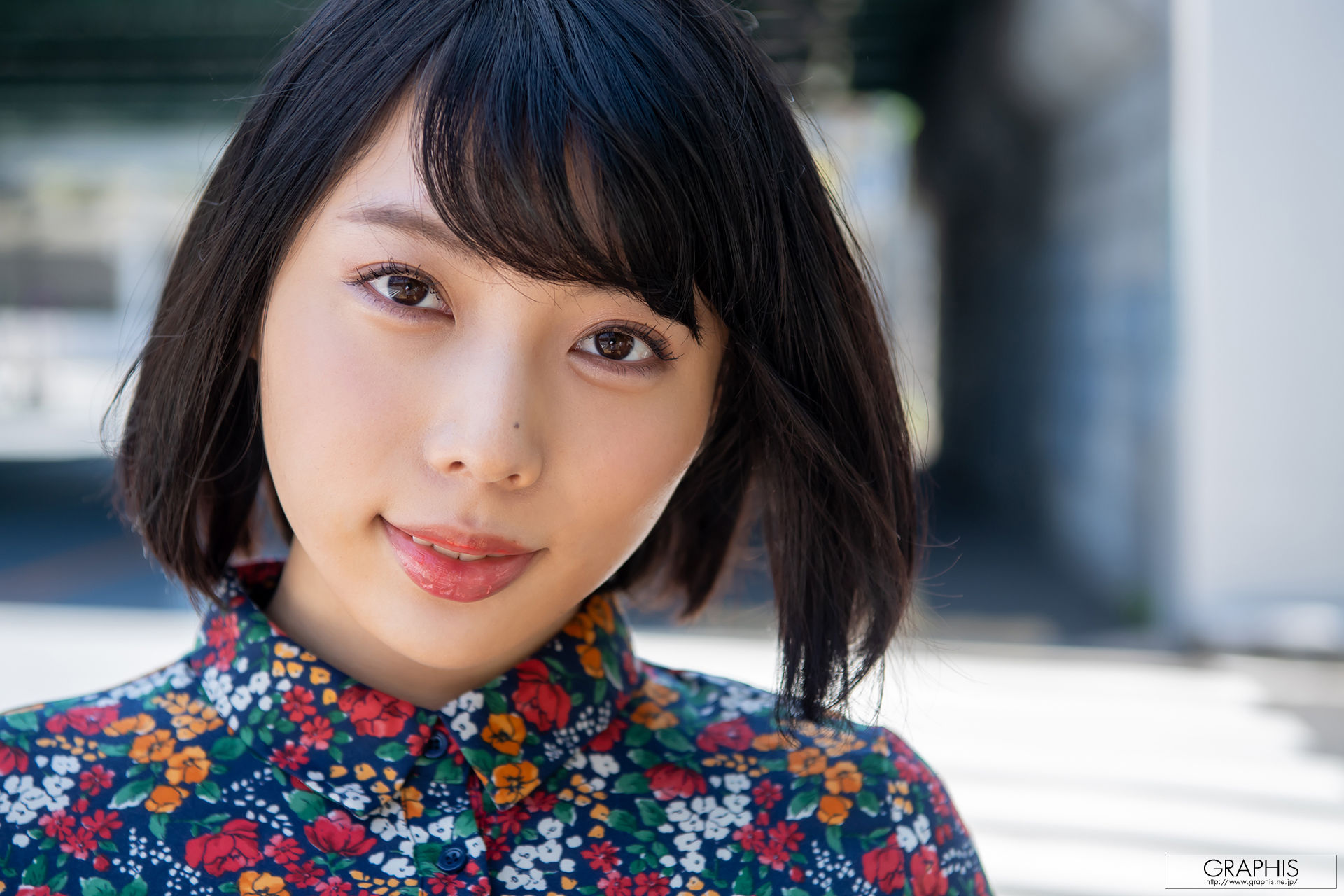 [Graphis Gals] NO.492 Kaoru Yasui 安位カヲル BE CHARMED
