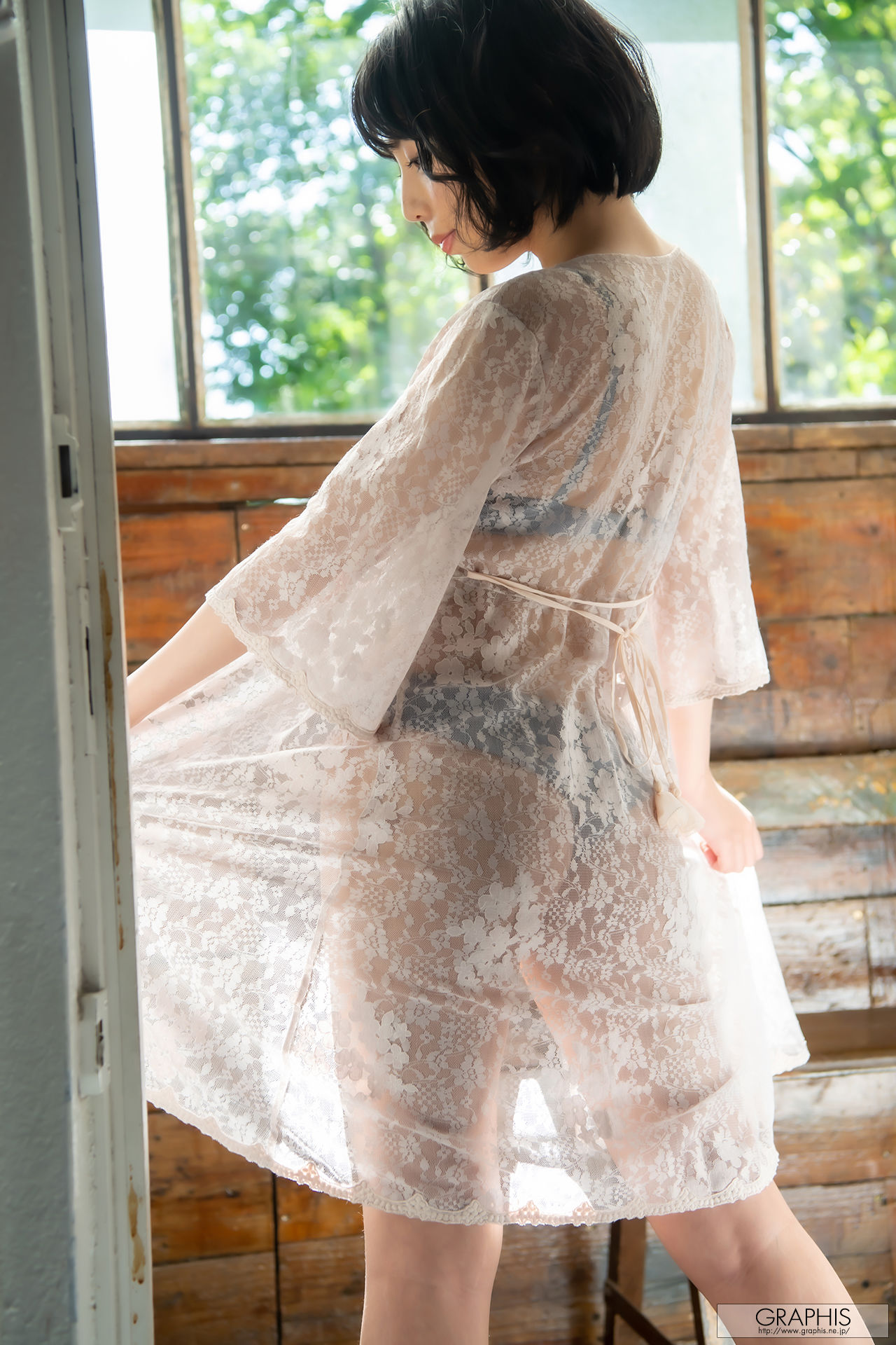 [Graphis Gals] NO.492 Kaoru Yasui 安位カヲル BE CHARMED