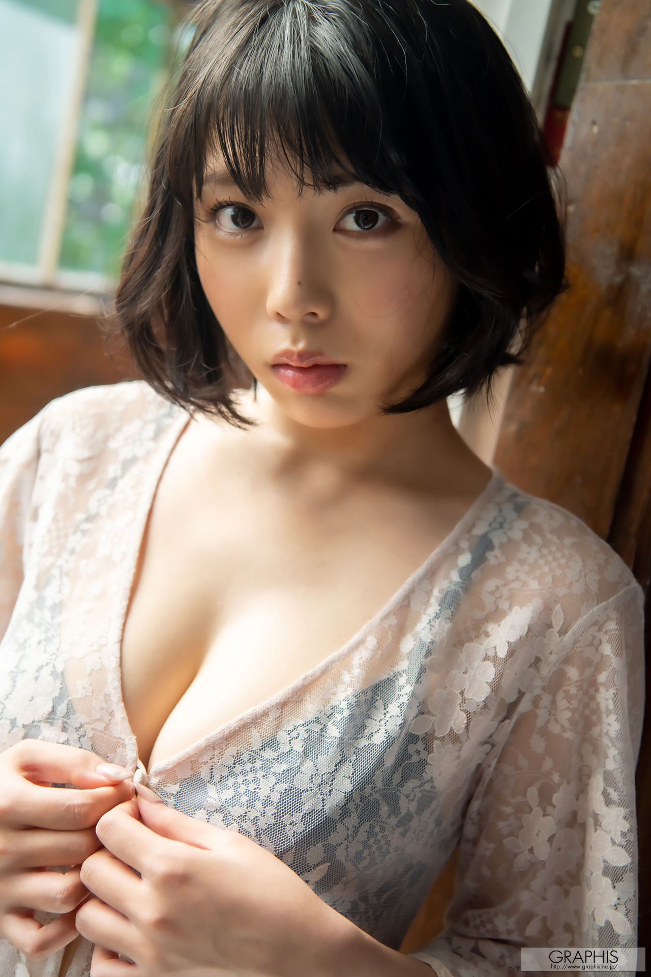 [Graphis Gals] NO.492 Kaoru Yasui 安位カヲル BE CHARMED