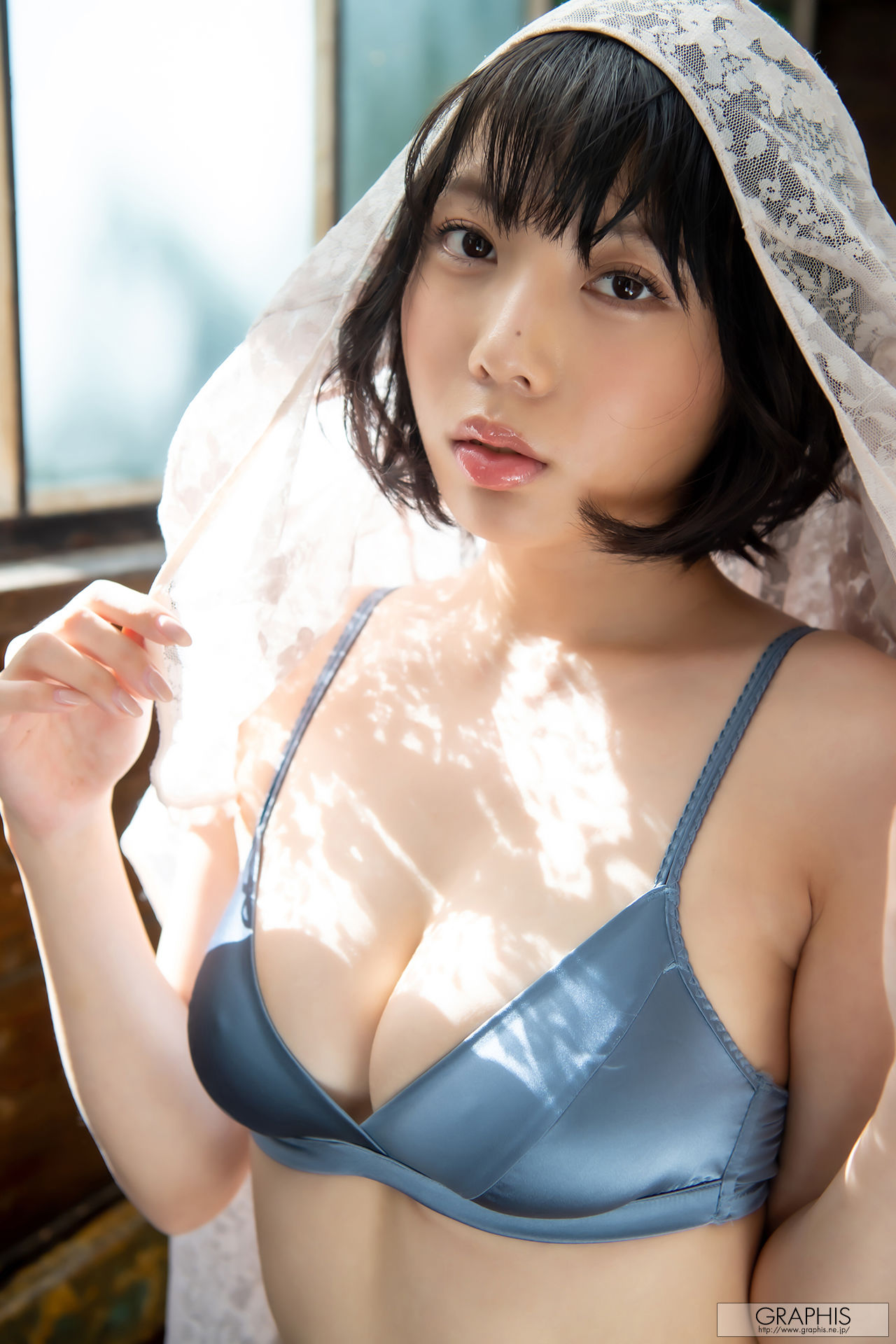 [Graphis Gals] NO.492 Kaoru Yasui 安位カヲル BE CHARMED