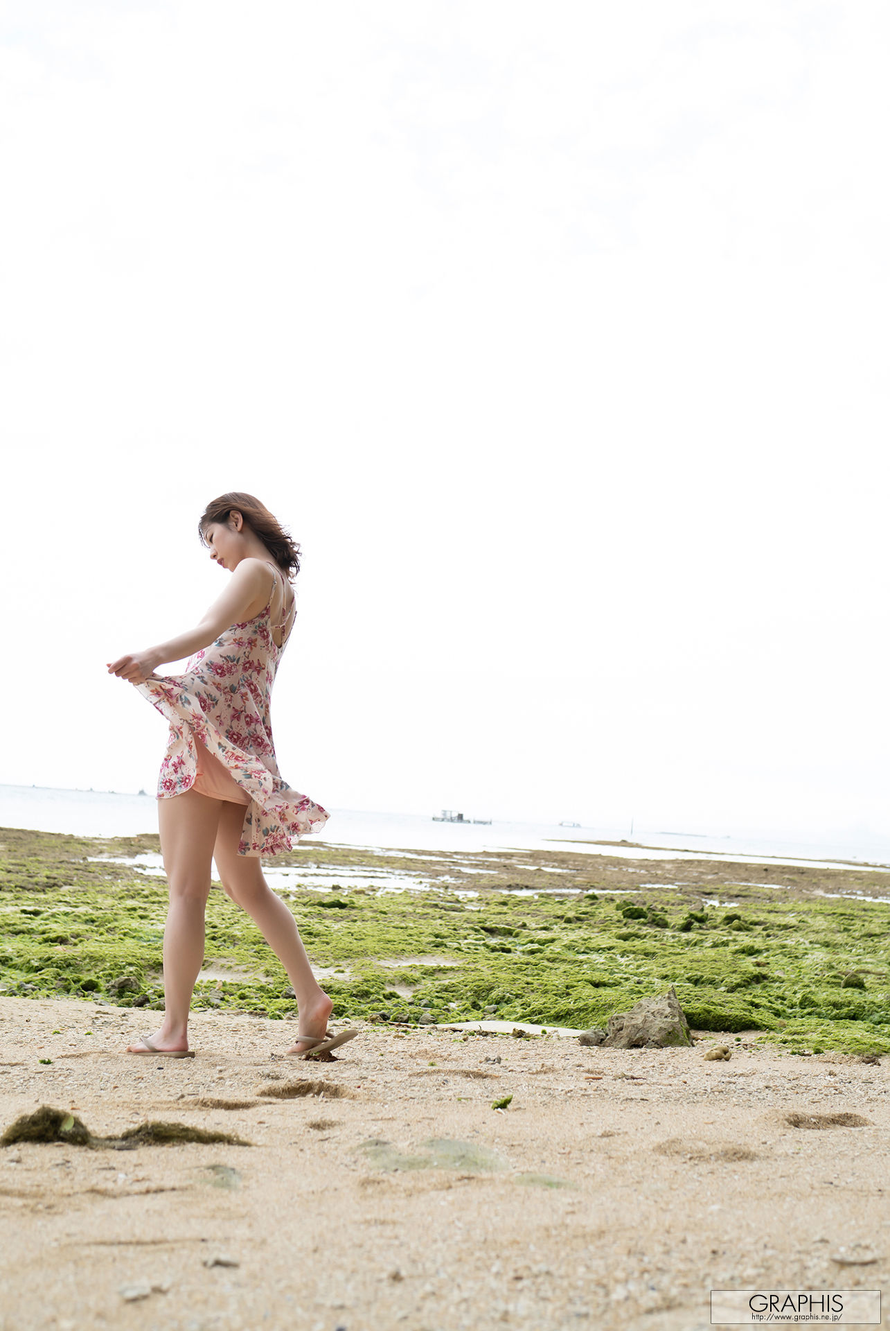 [Graphis Gals] NO.493 Rena Aoi あおいれな Just Adorable!