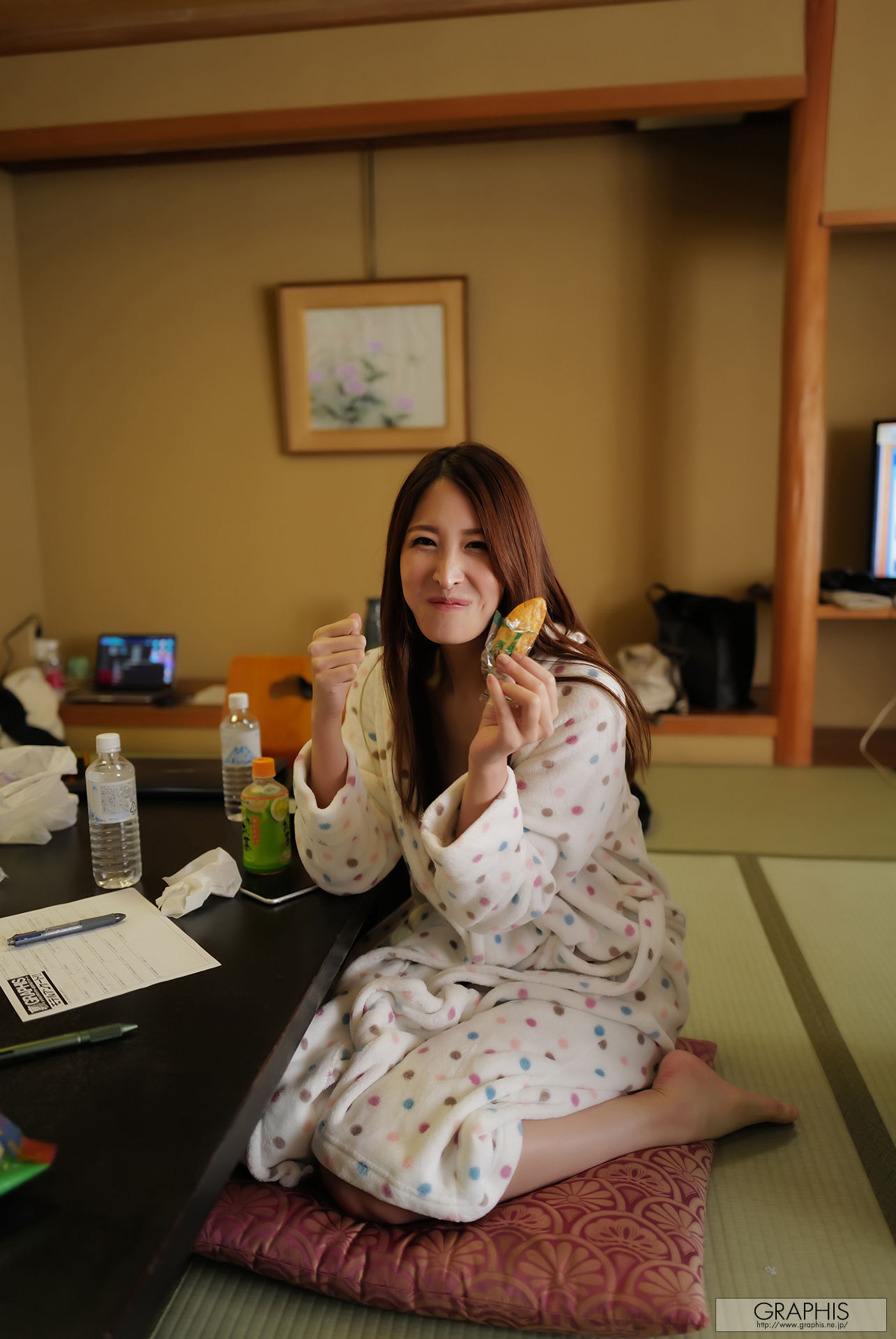 [Graphis Gals] NO.503 Mai Kanami 神菜美まい Classy