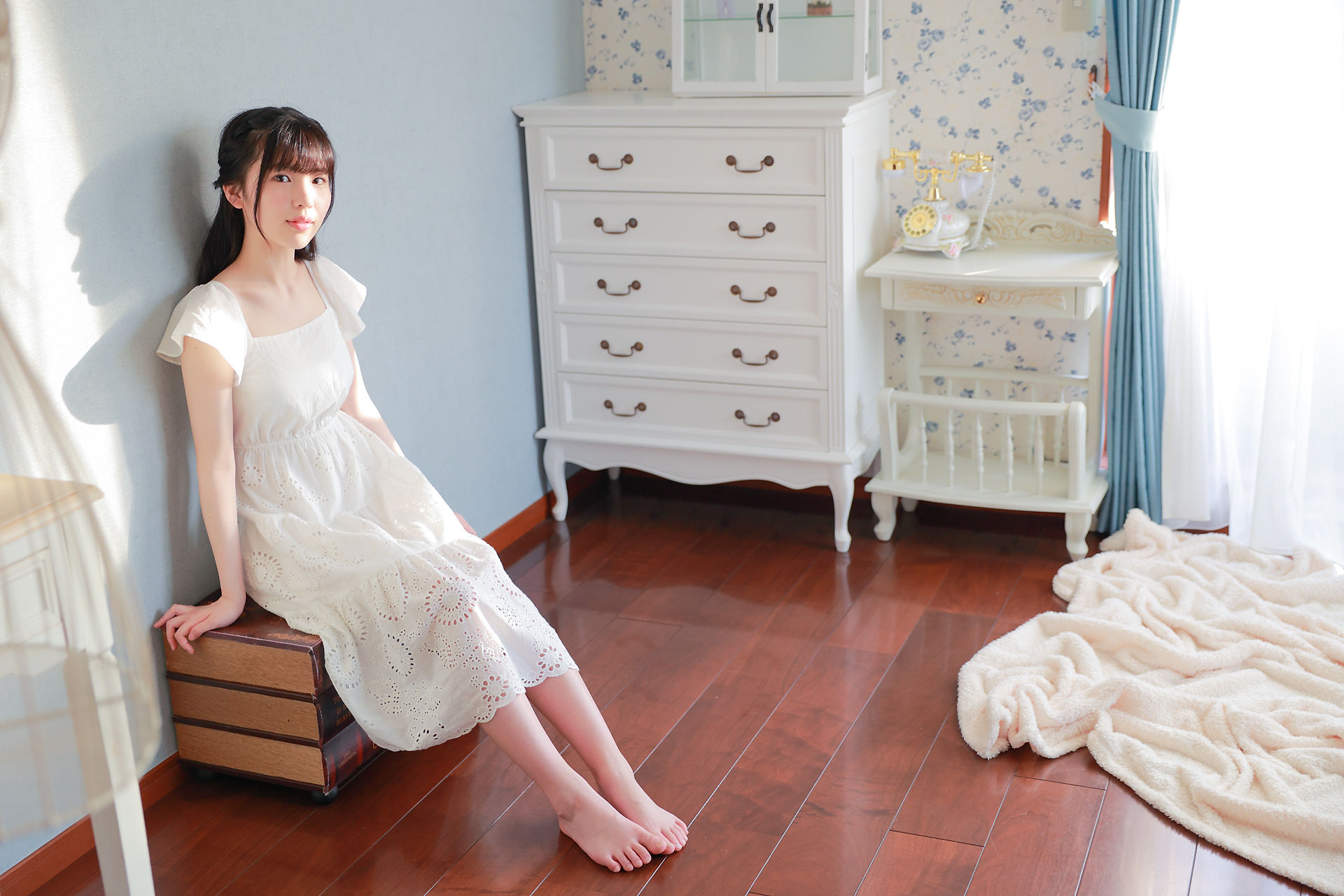 [Minisuka.tv] Ami Manabe 眞辺あみ - Regular Gallery 01
