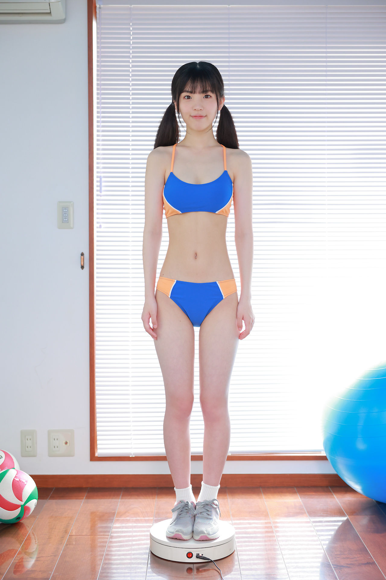 [Minisuka.tv] Ami Manabe 眞辺あみ - Regular Gallery 02