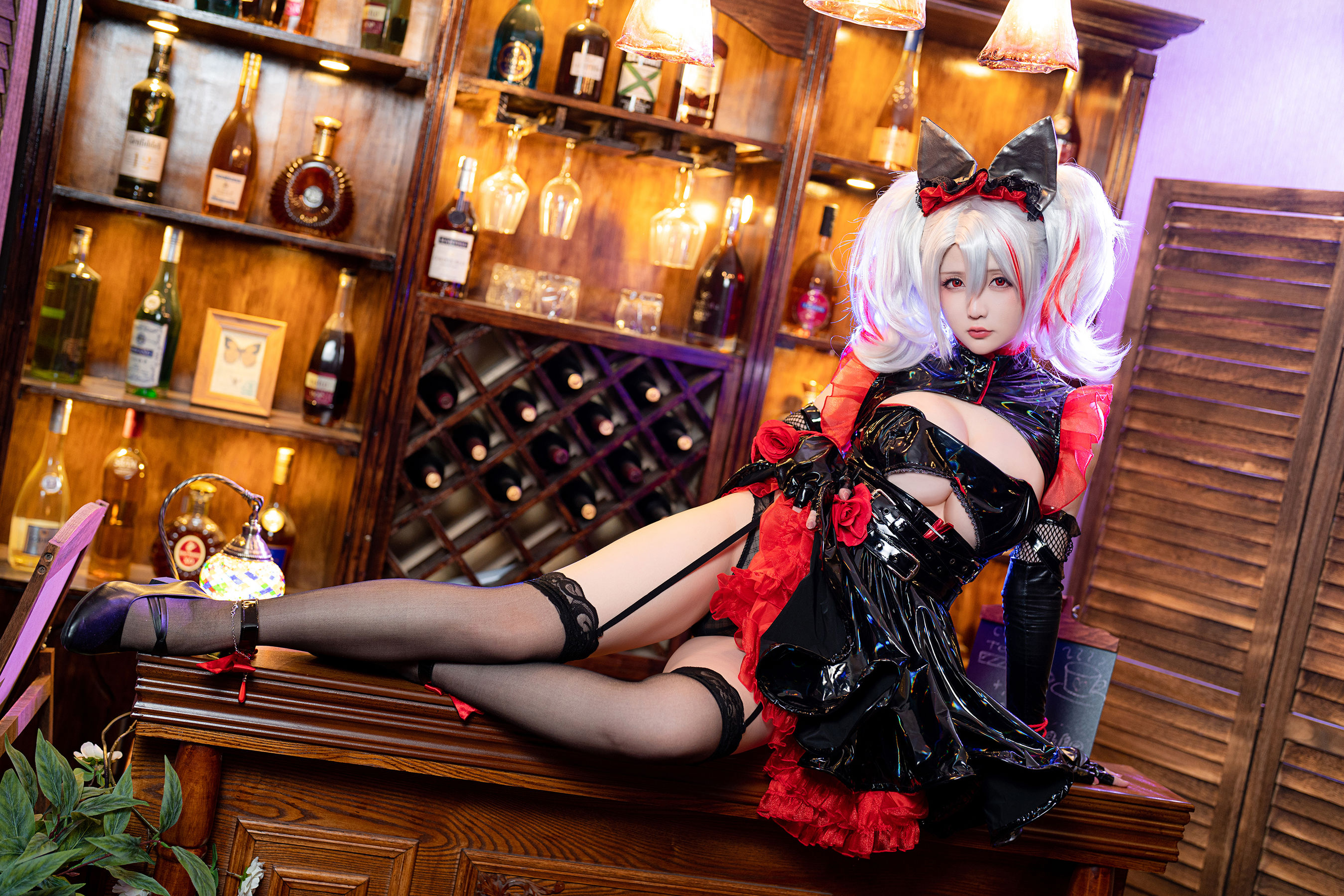 [福利COS] Coser小姐姐星之迟迟 - 阿达尔伯特亲王