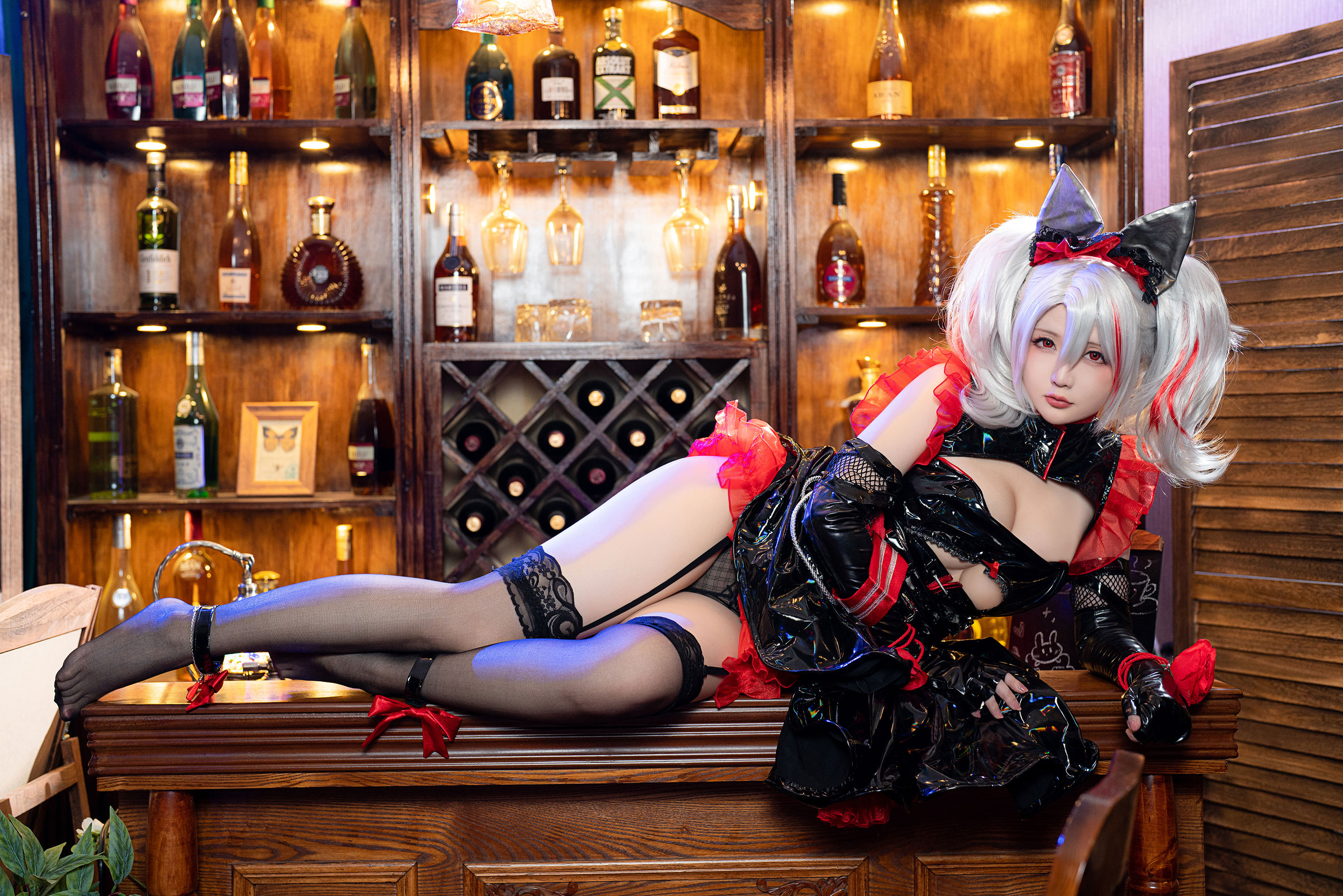 [福利COS] Coser小姐姐星之迟迟 - 阿达尔伯特亲王
