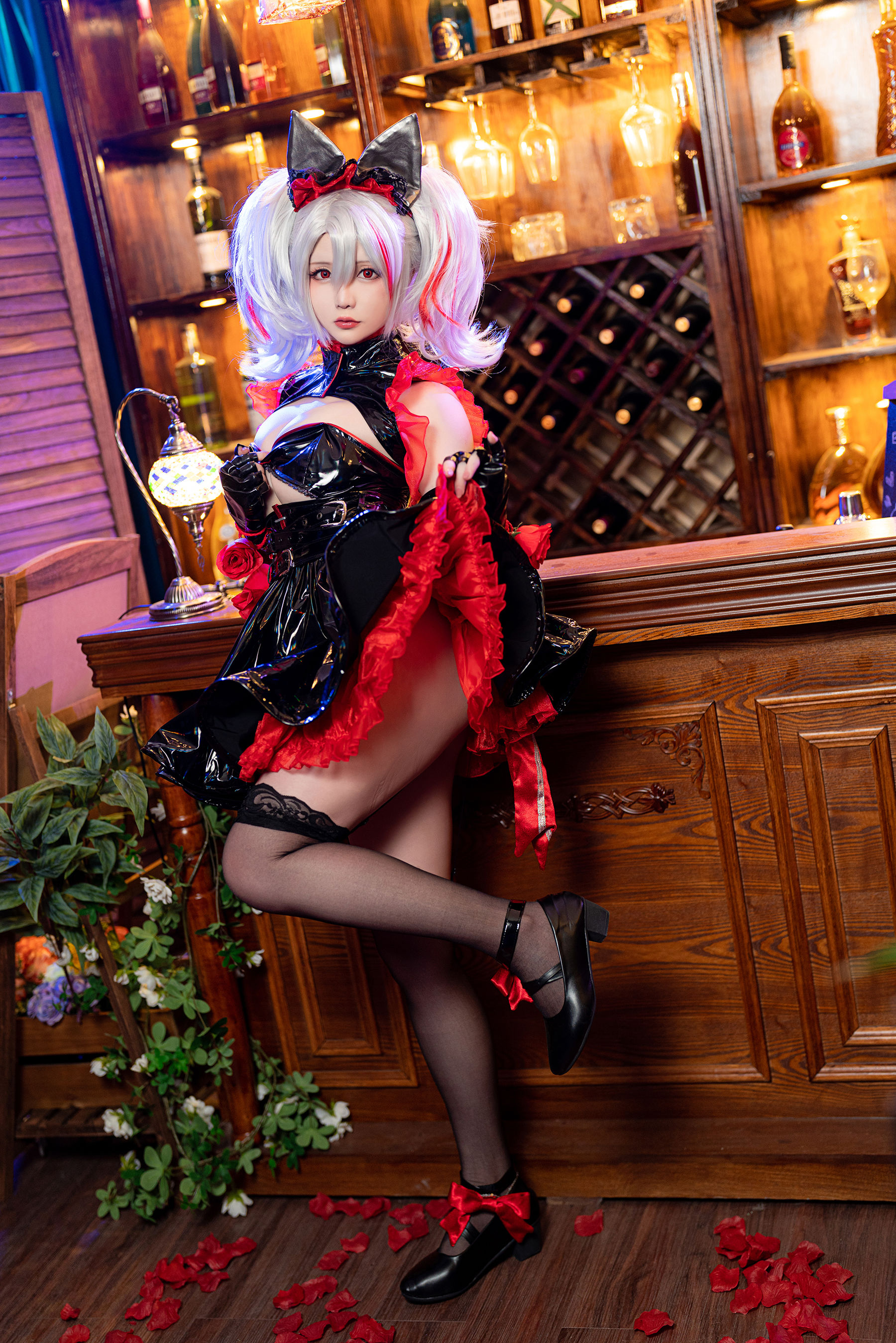 [福利COS] Coser小姐姐星之迟迟 - 阿达尔伯特亲王