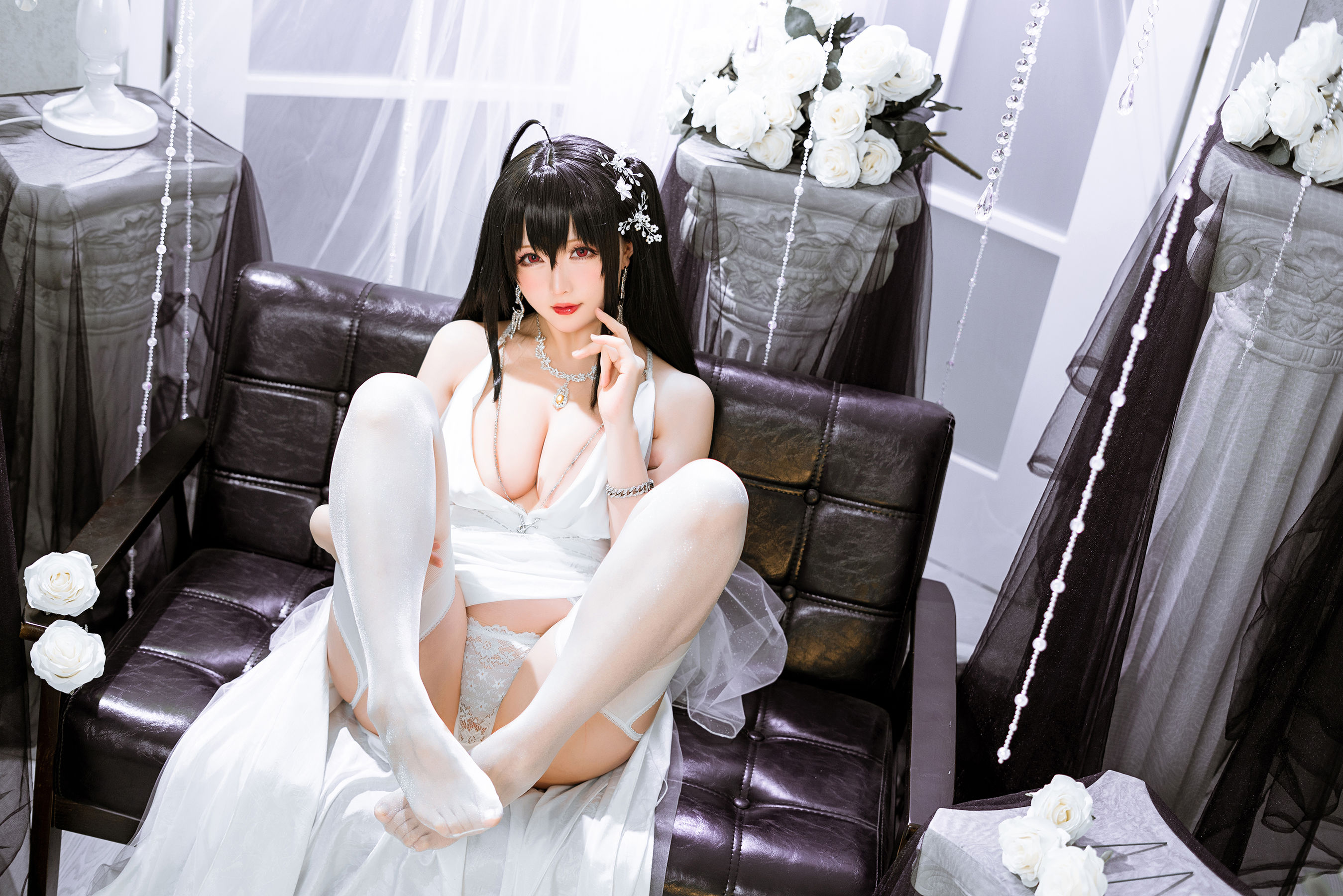 [福利COS] Coser小姐姐星之迟迟 -《Darling》大凤