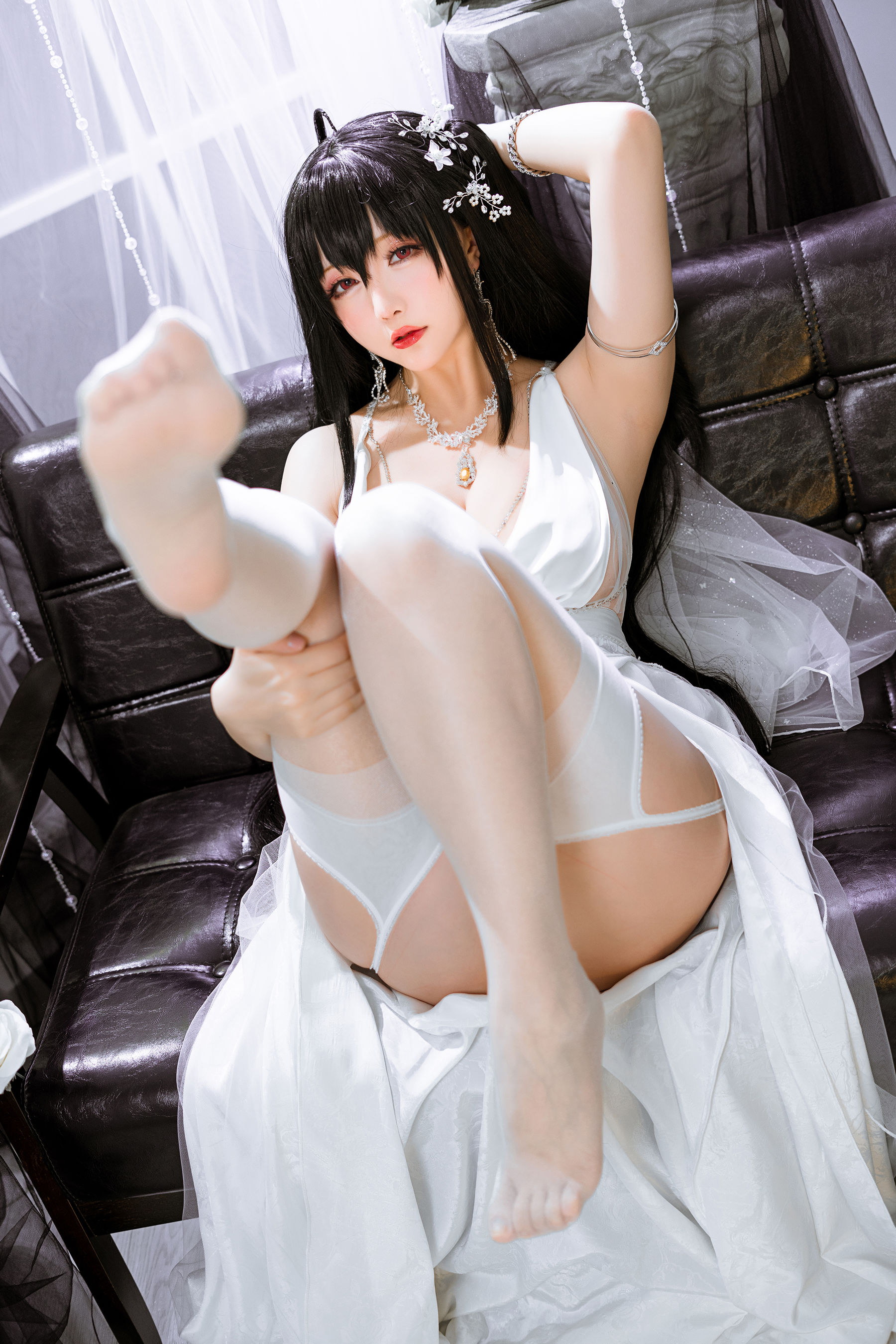 [福利COS] Coser小姐姐星之迟迟 -《Darling》大凤
