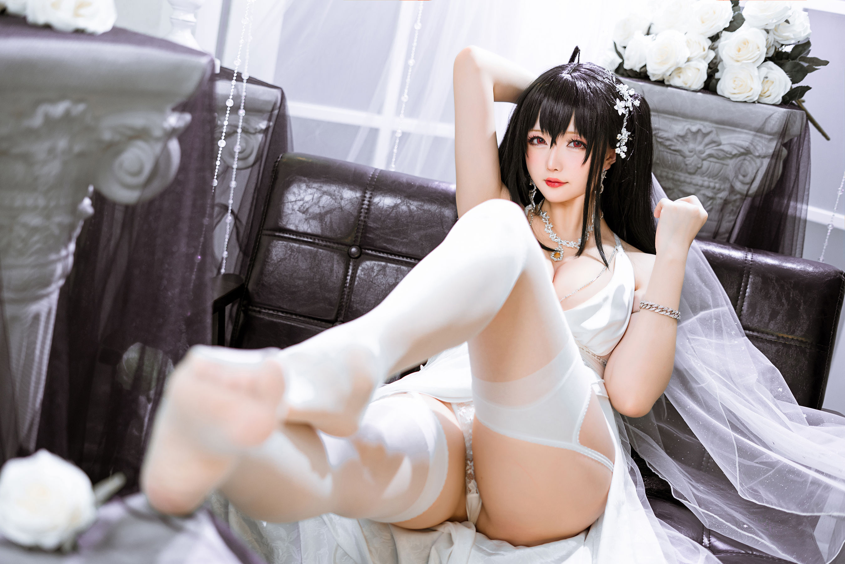 [福利COS] Coser小姐姐星之迟迟 -《Darling》大凤