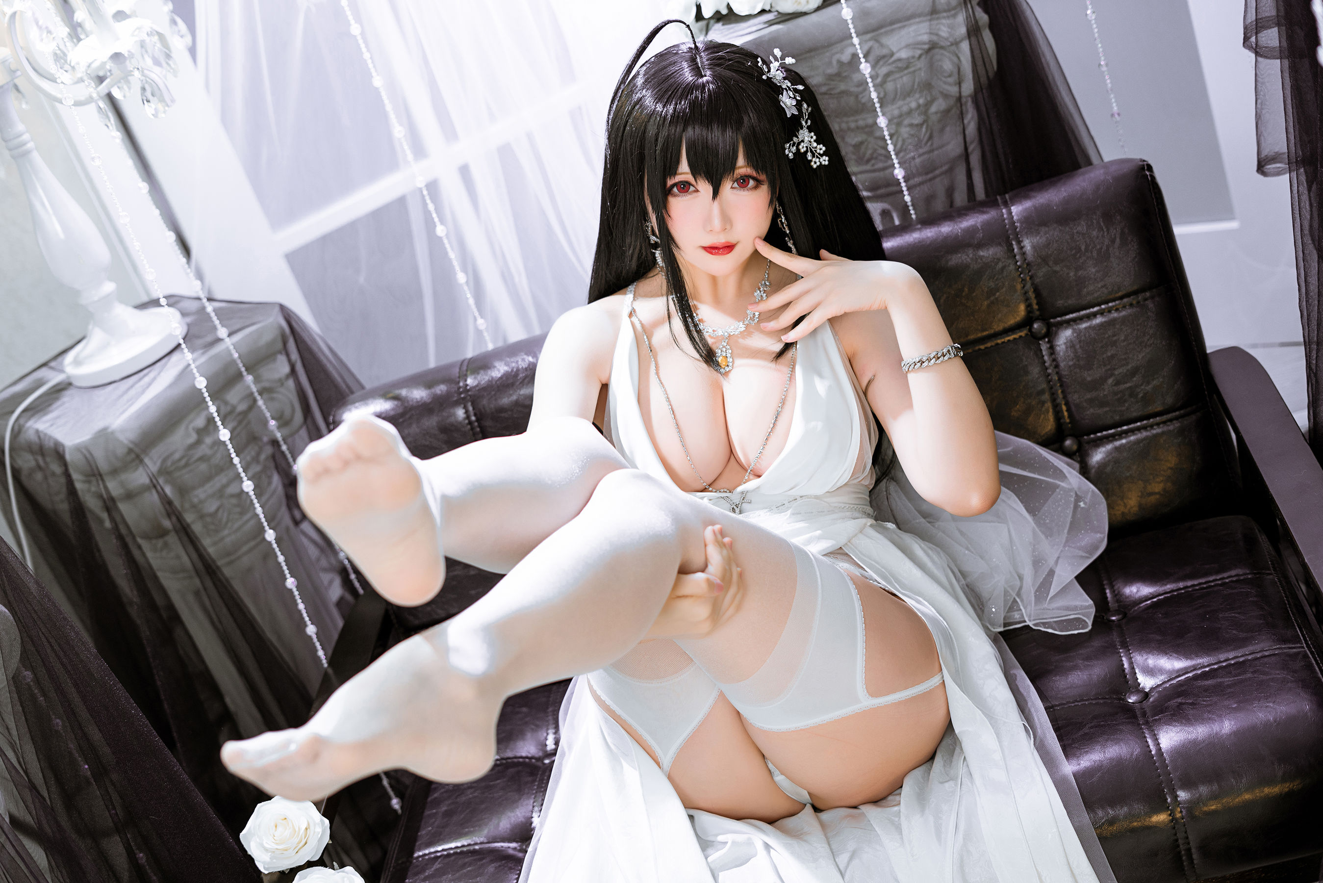 [福利COS] Coser小姐姐星之迟迟 -《Darling》大凤