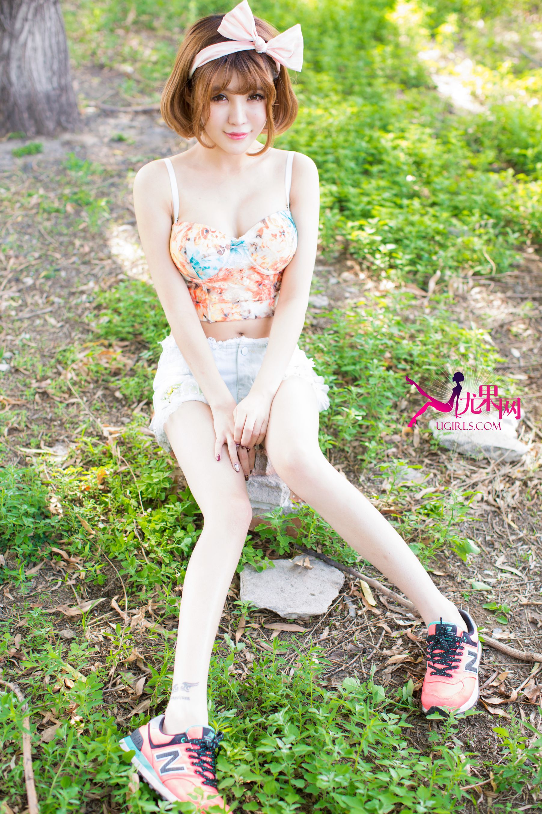 Alin《阳光边缘 明媚笑脸》 [尤果网Ugirls] U100