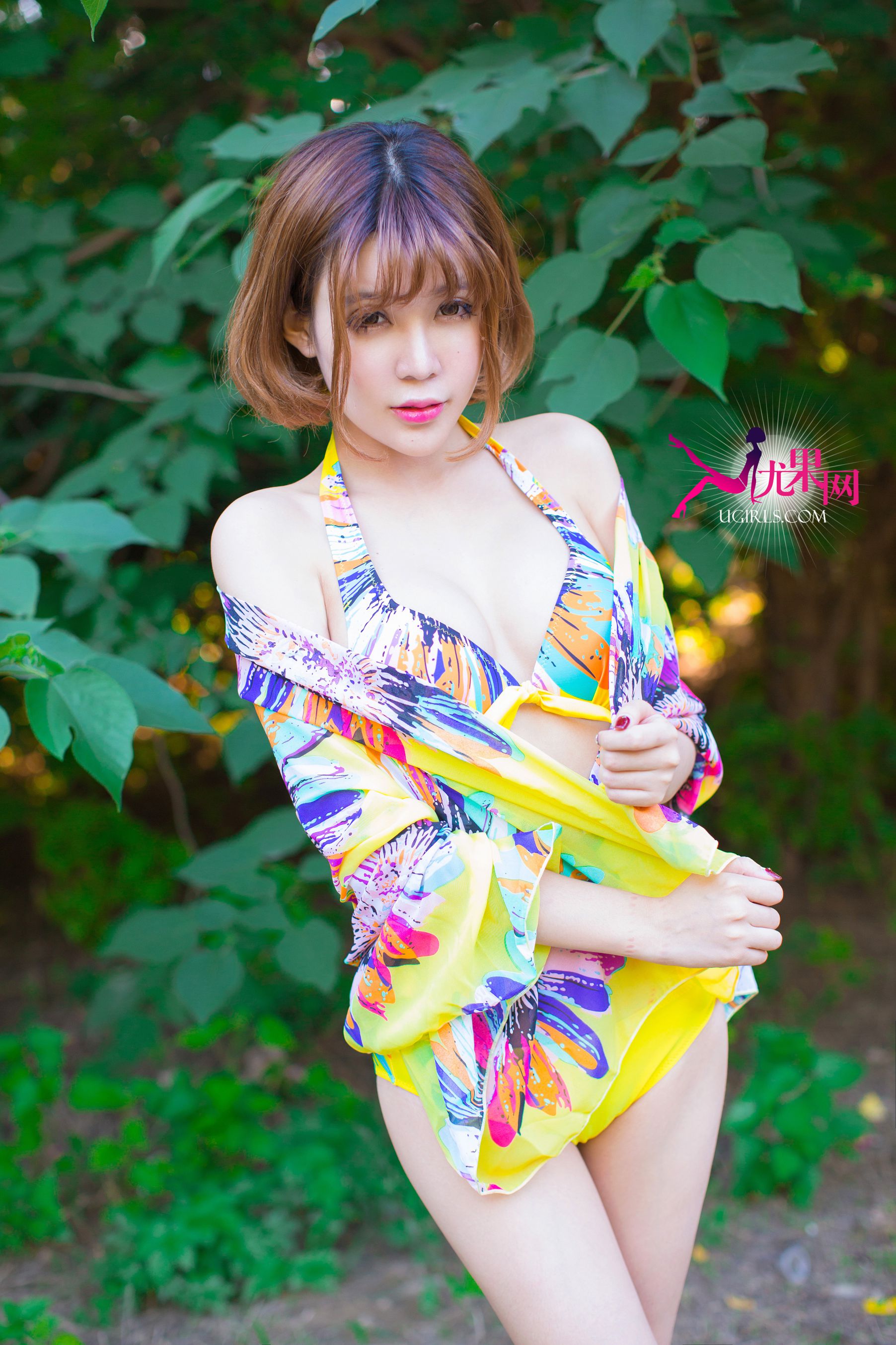 Alin《阳光边缘 明媚笑脸》 [尤果网Ugirls] U100
