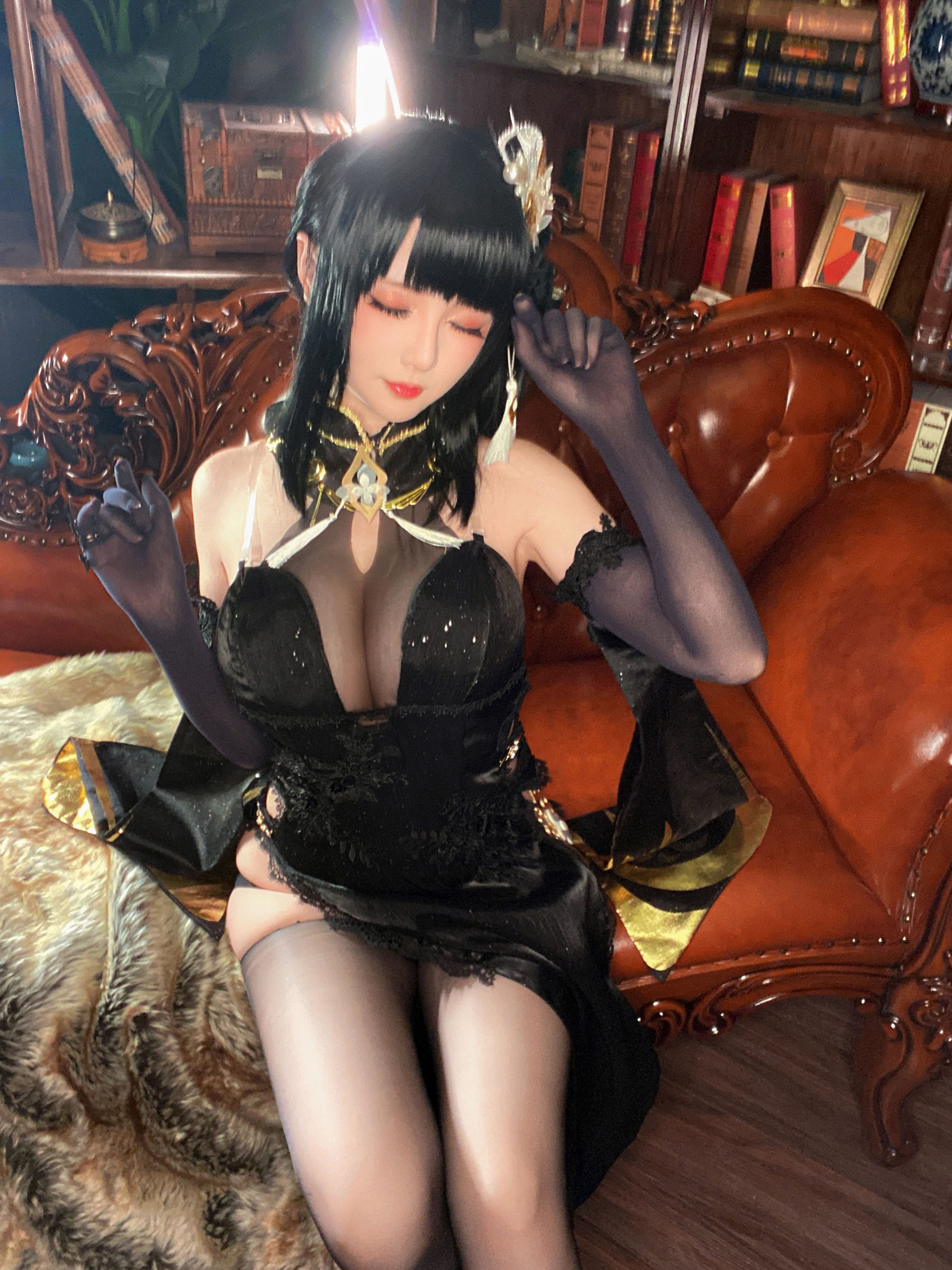 [福利COS] Coser小姐姐星之迟迟 -《Darling》镇海-奇奢华苑