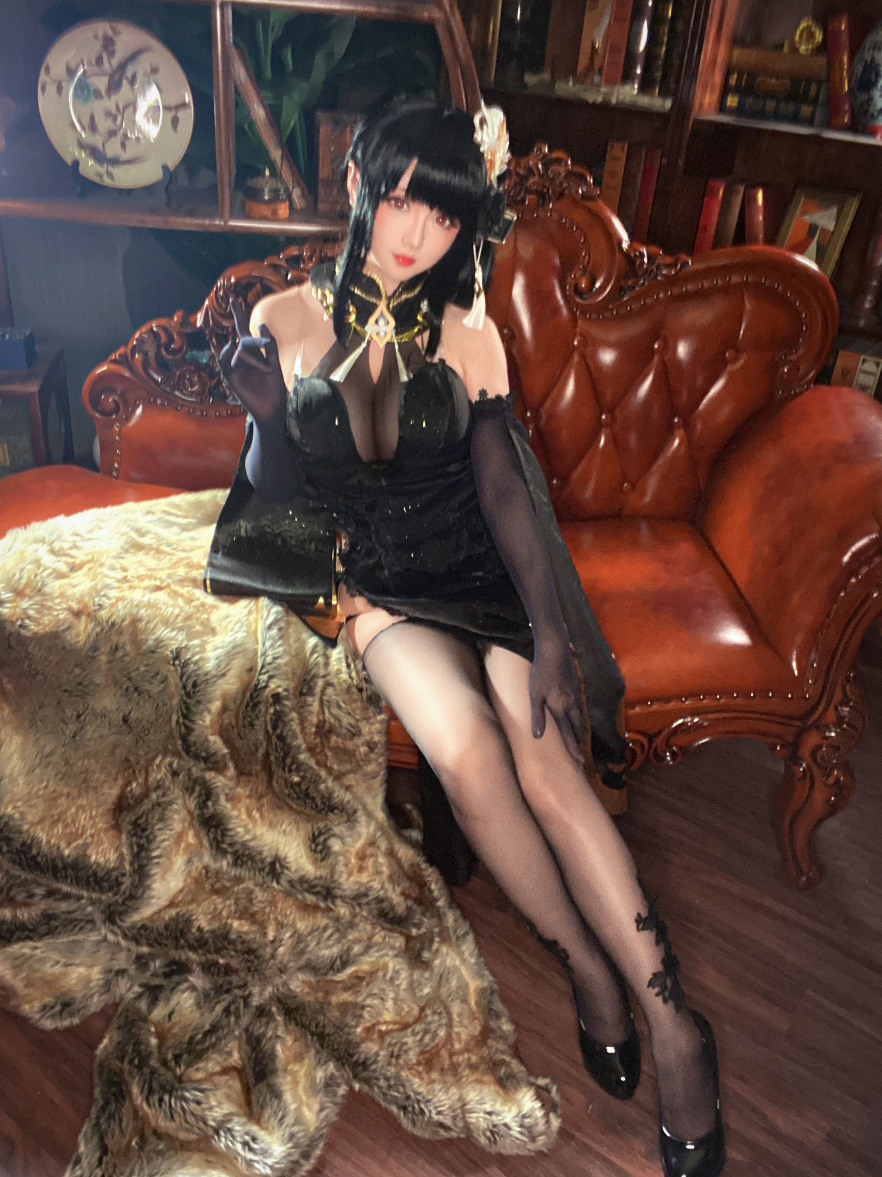 [福利COS] Coser小姐姐星之迟迟 -《Darling》镇海-奇奢华苑
