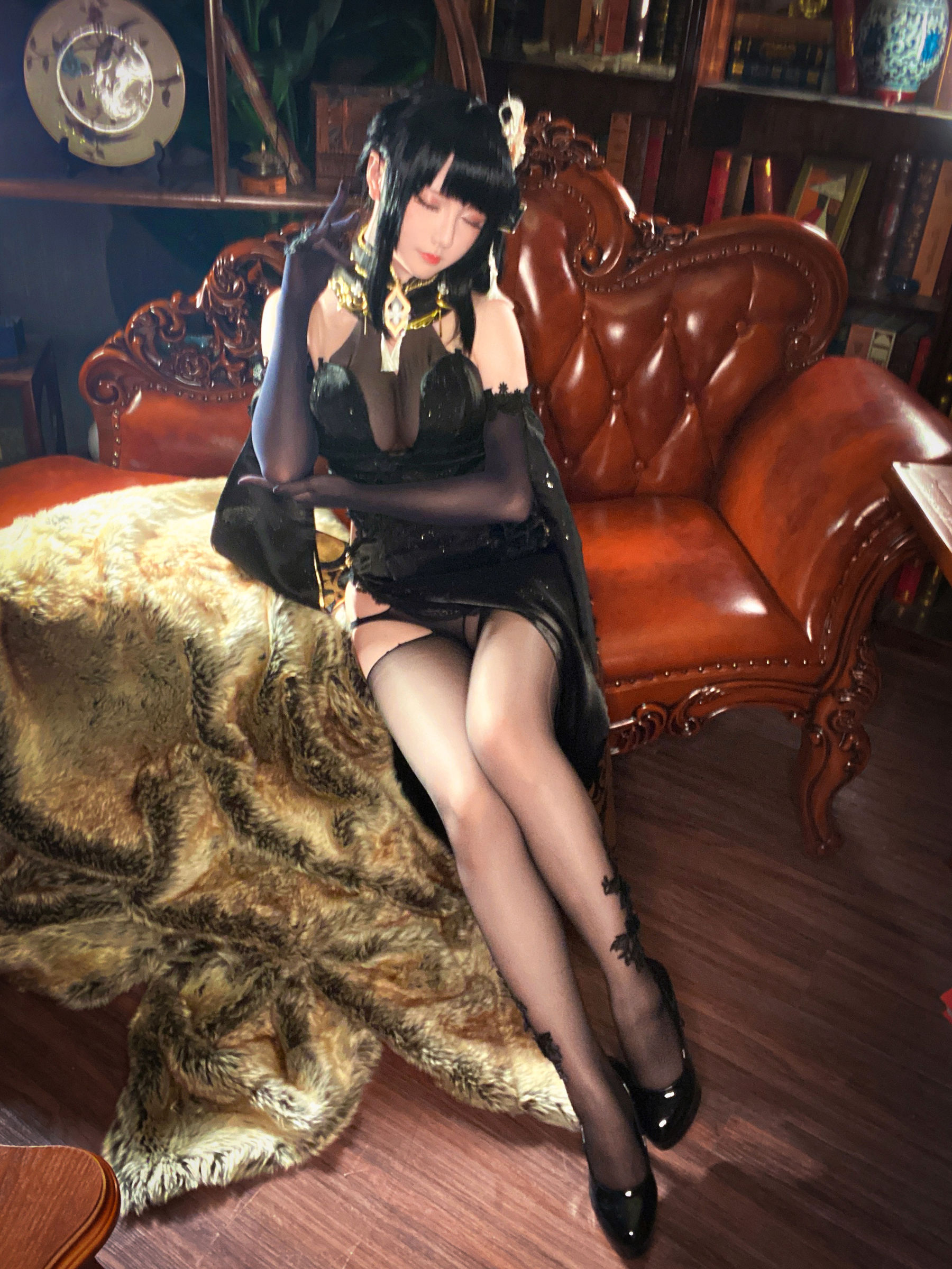 [福利COS] Coser小姐姐星之迟迟 -《Darling》镇海-奇奢华苑