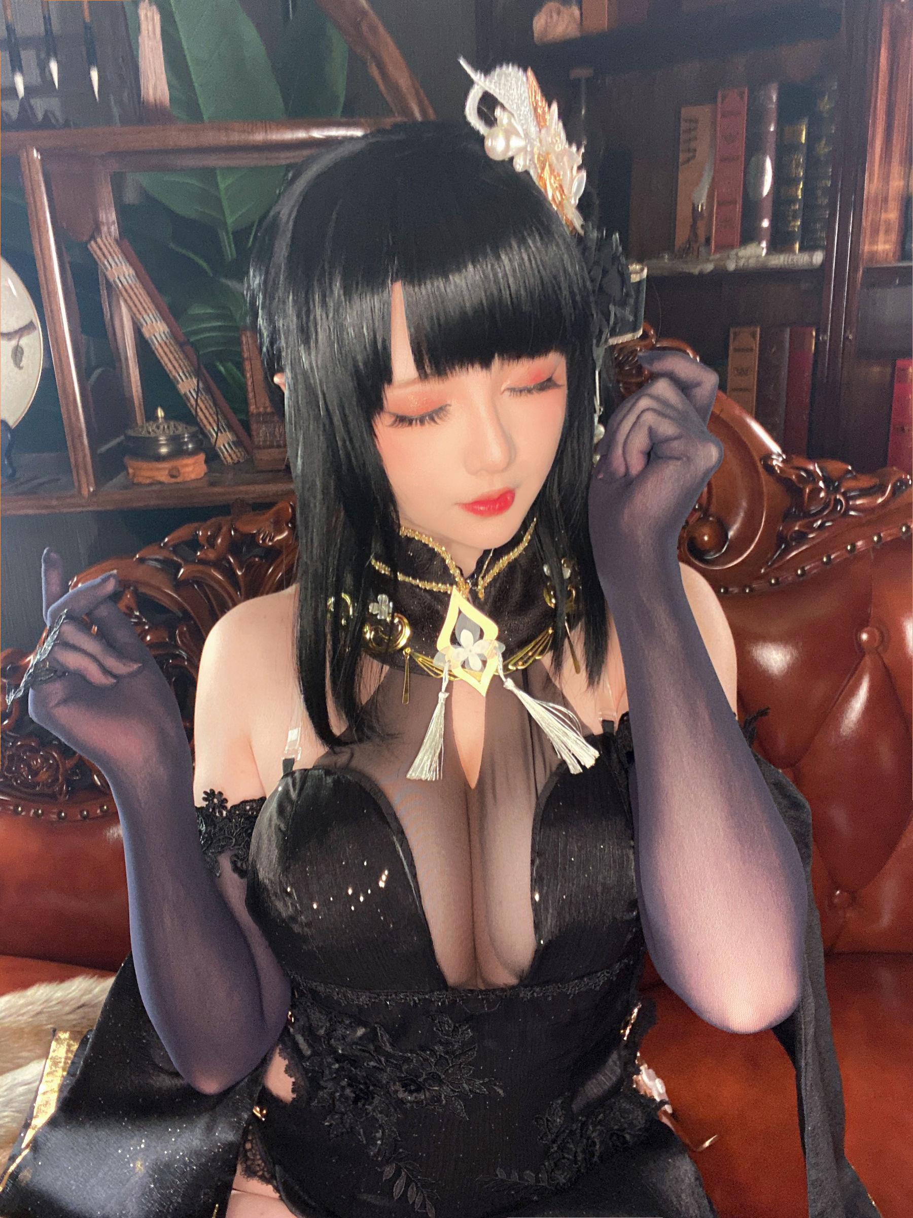 [福利COS] Coser小姐姐星之迟迟 -《Darling》镇海-奇奢华苑