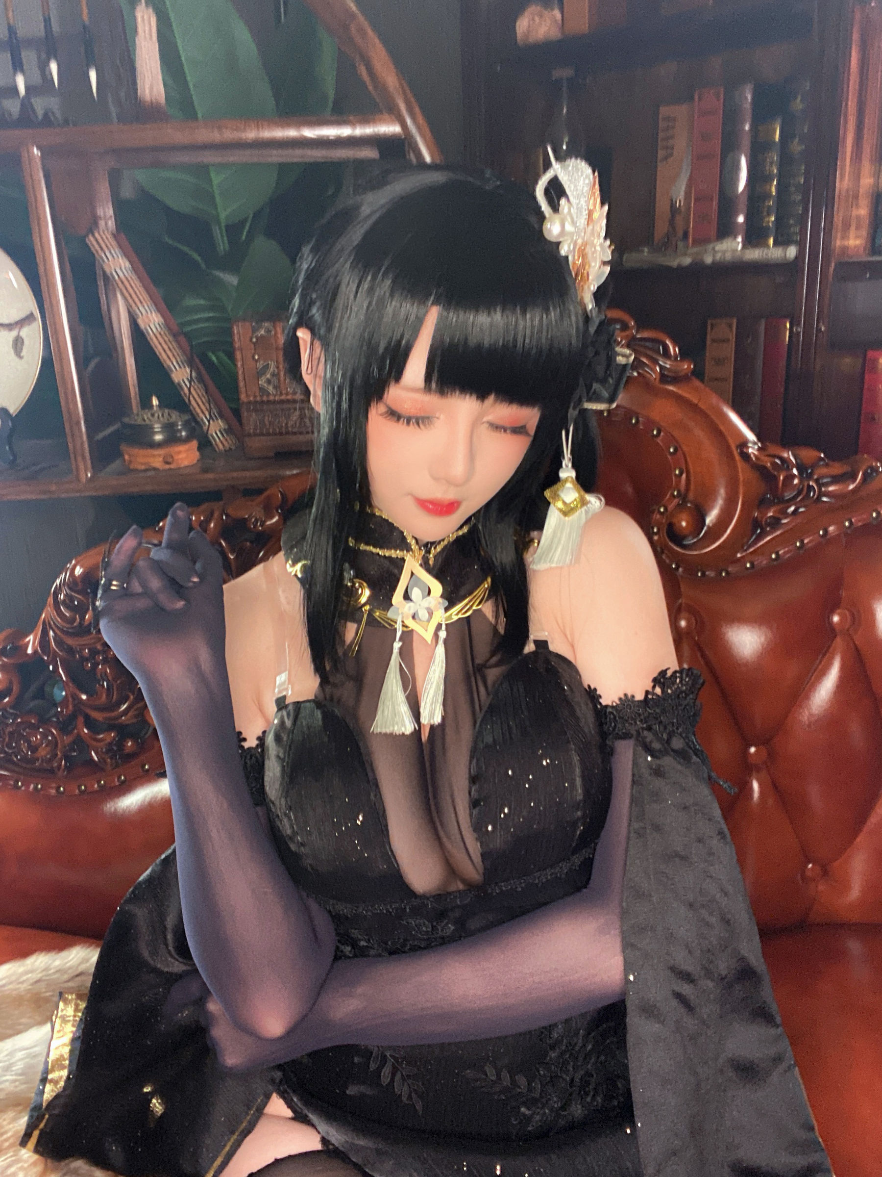 [福利COS] Coser小姐姐星之迟迟 -《Darling》镇海-奇奢华苑