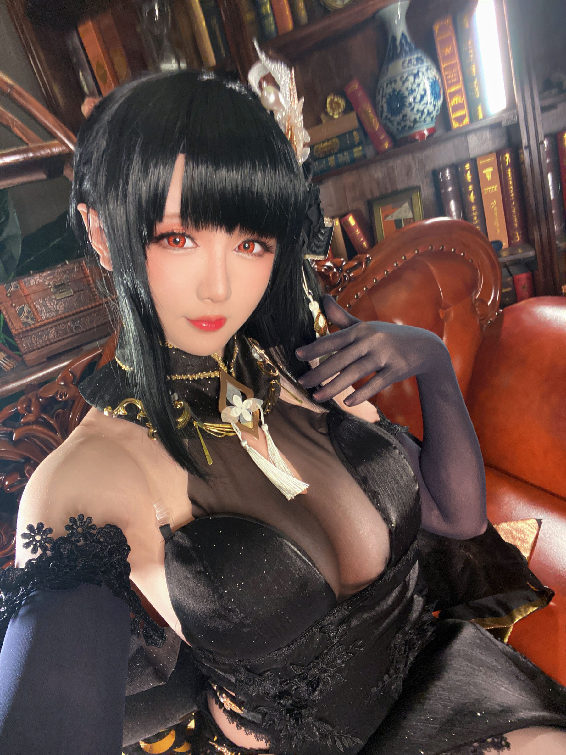 [福利COS] Coser小姐姐星之迟迟 -《Darling》镇海-奇奢华苑