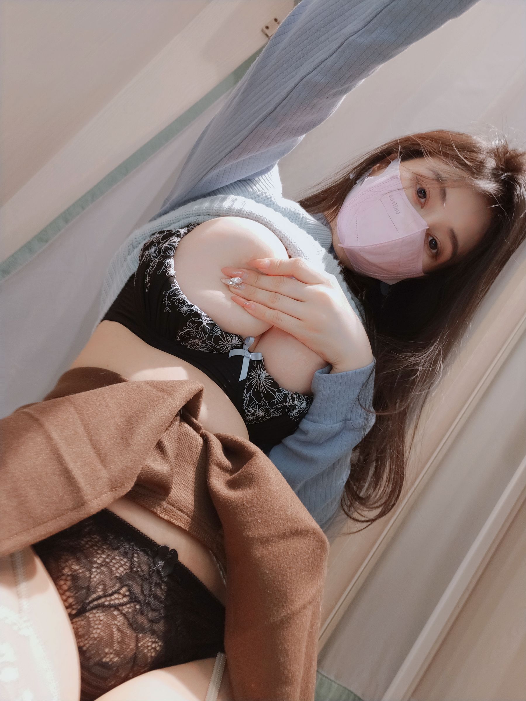 [福利COS] Coser小姐姐白银 - 更衣室自拍